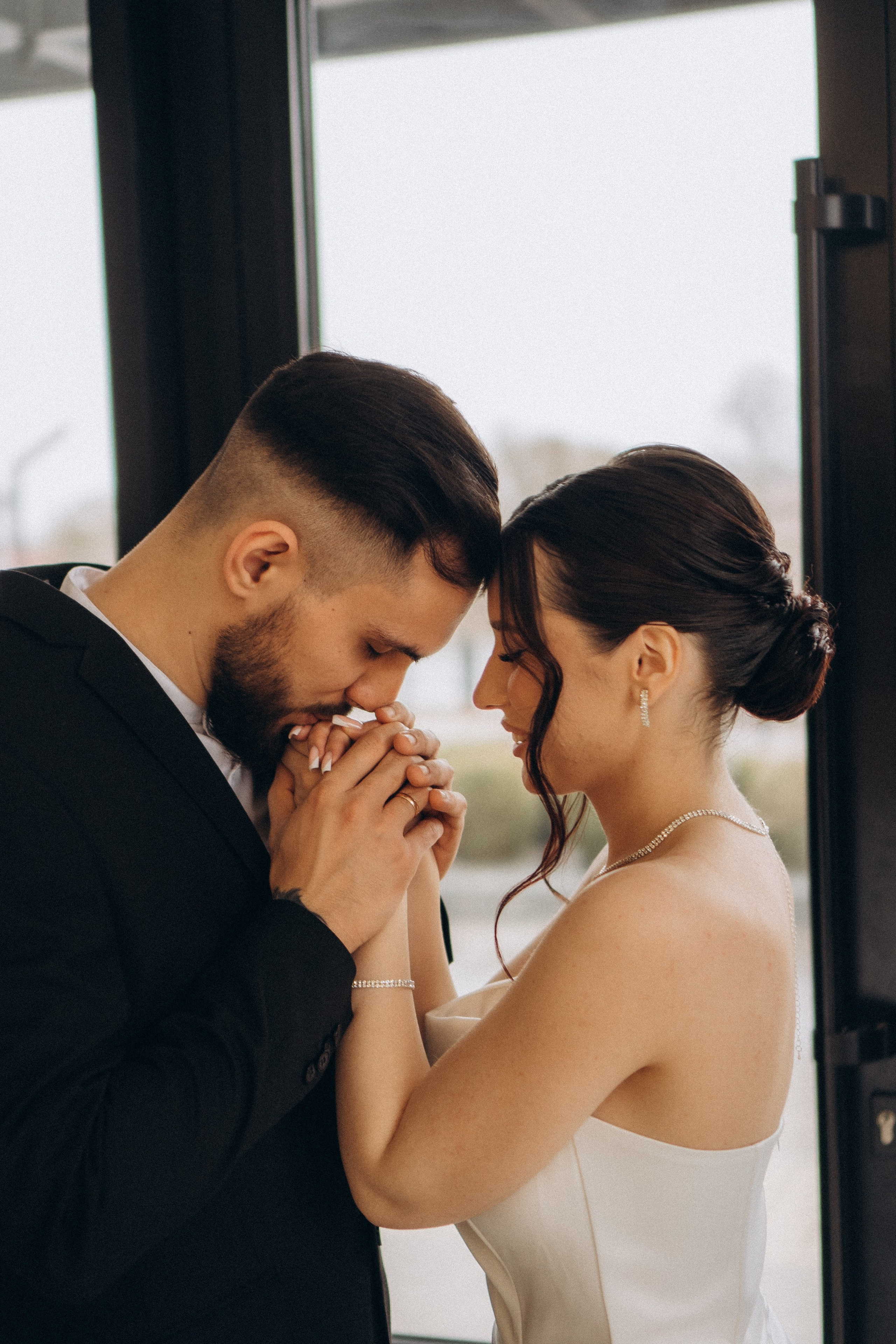 СВАДЕБНАЯ СЬЕМКА СБОРОВ ЖЕНИХА И НЕВЕСТЫ В ОТЕЛЕ И ТАКЖЕ ФОТОСЕССИИЯ В ОТЕЛЕЕ МЕГАПОЛИС БРЯНСК. Профессиональный фотограф, Санкт-Петербург — Виктория Богомолова