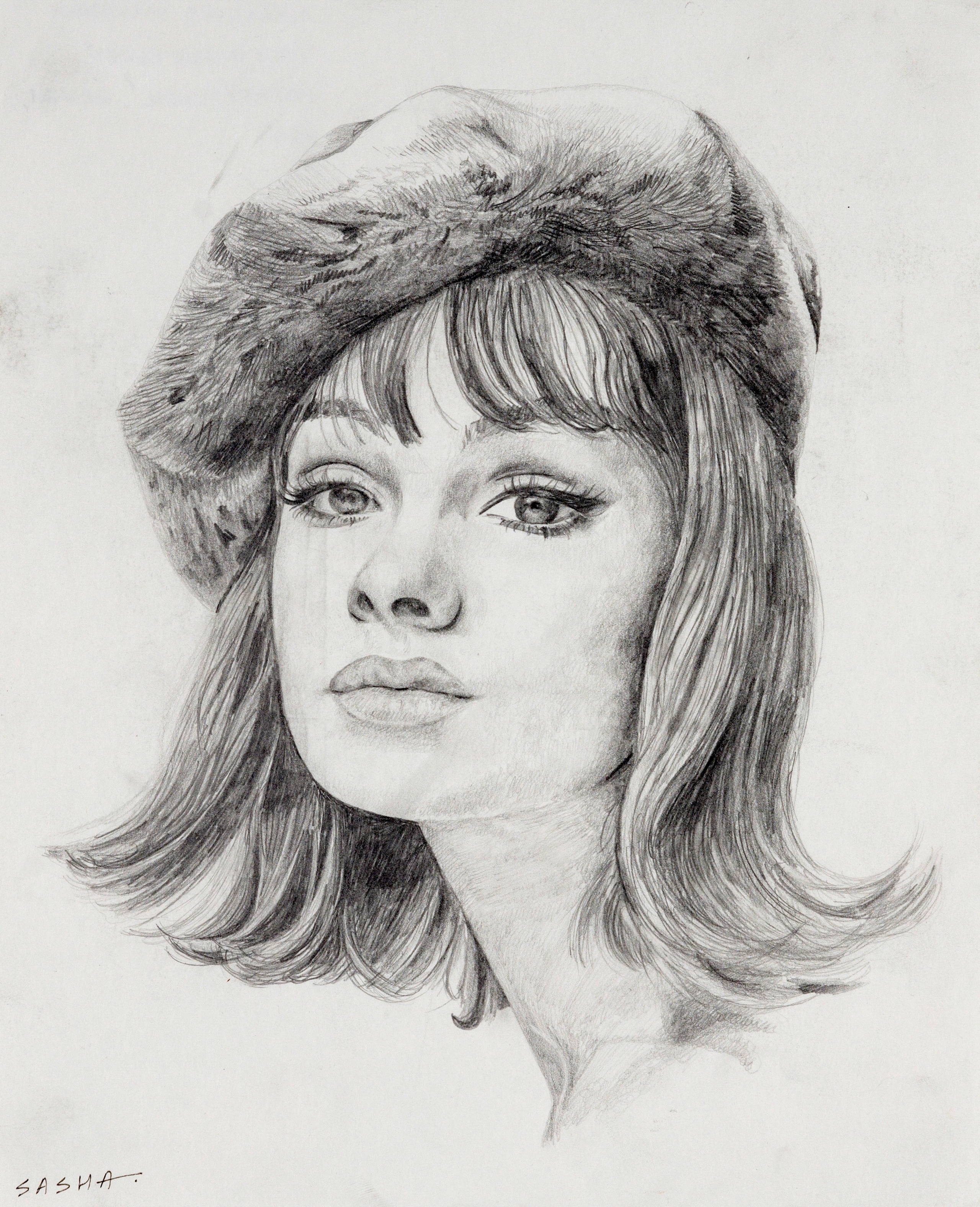 карандашный портрет молодой женщины в меховом берете