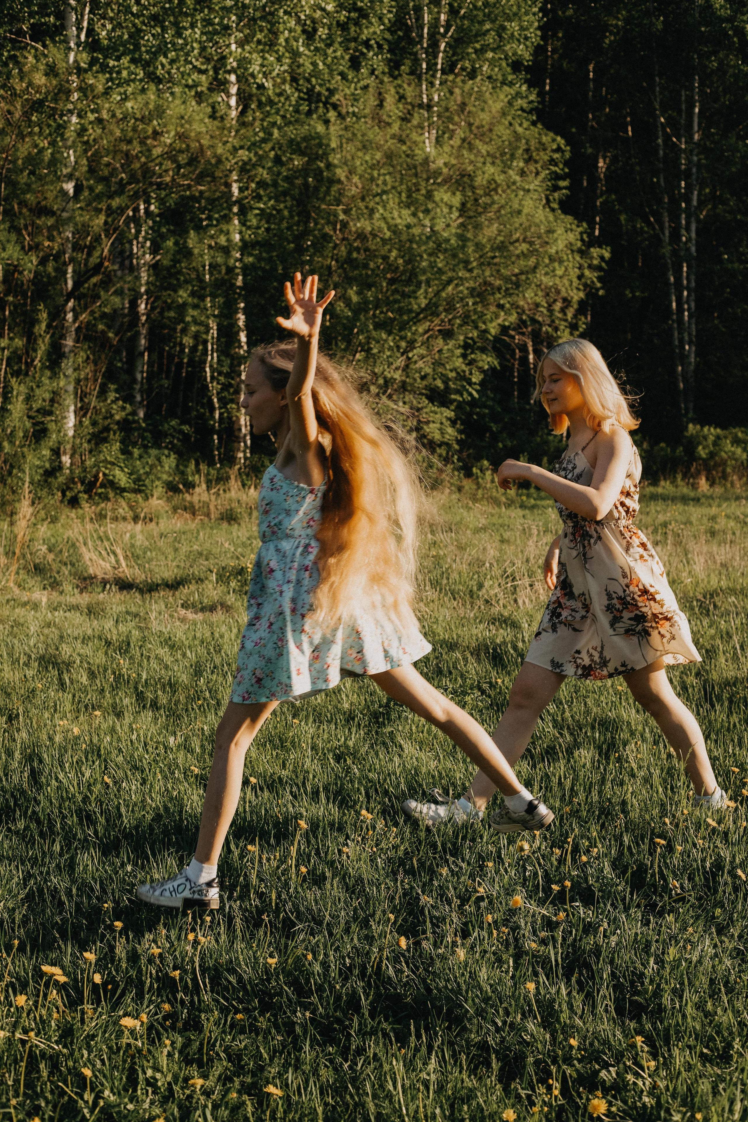 Сестры Лиза и Ира. Семейный и детский фотограф город Тында Дарья