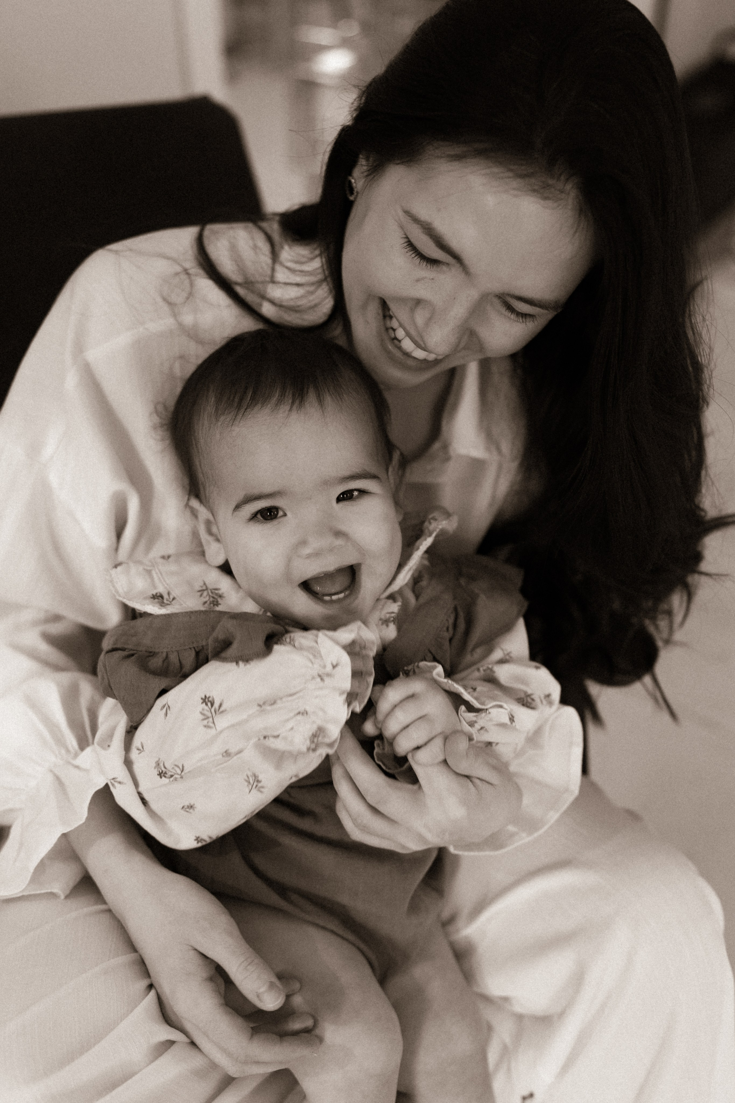 Мама с дочкой, банные процедуры. Семейный фотограф в Казани