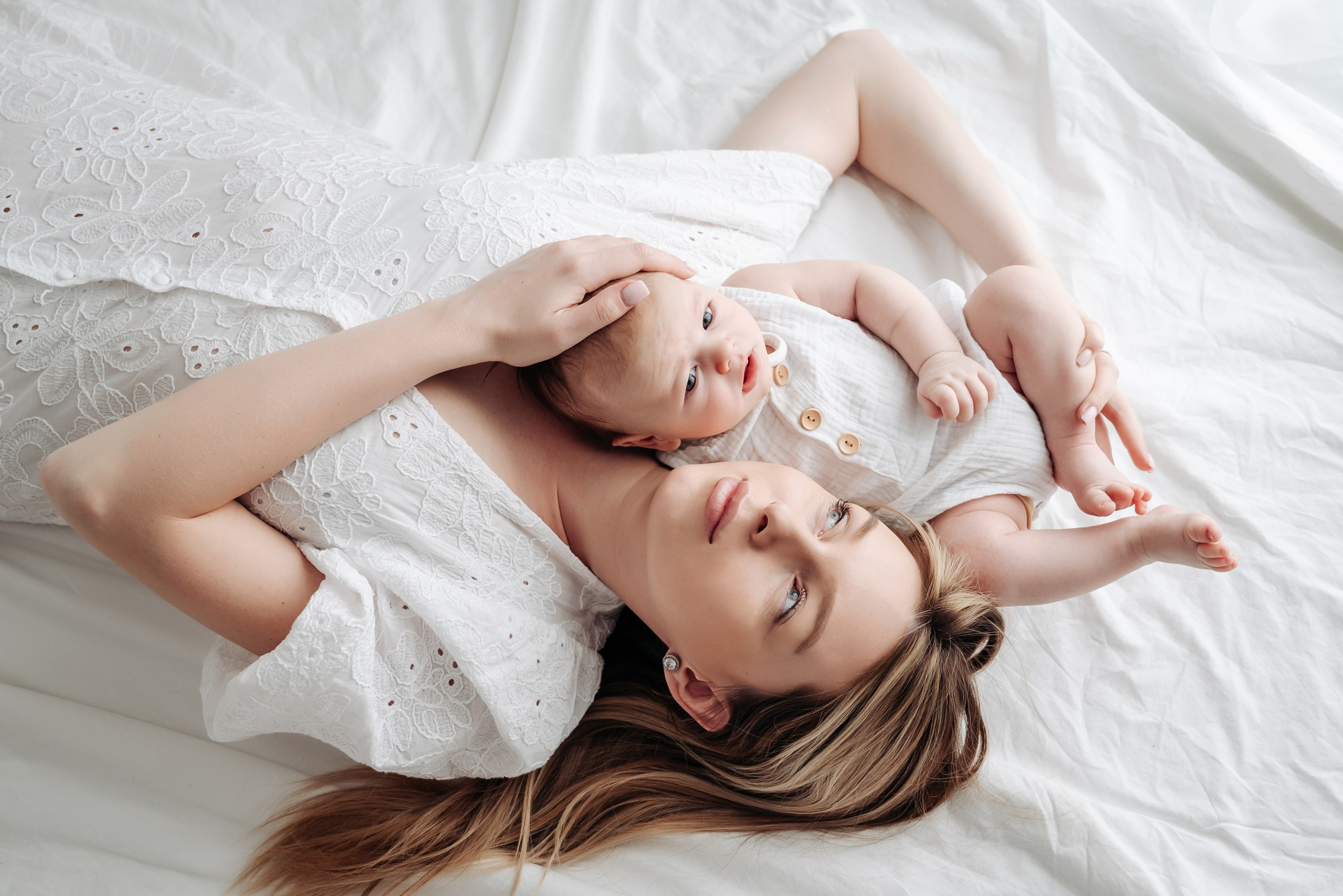 Newborn. Фотограф Татьяна Ульянова. Съёмка выписки из роддома, Таинства Крещения