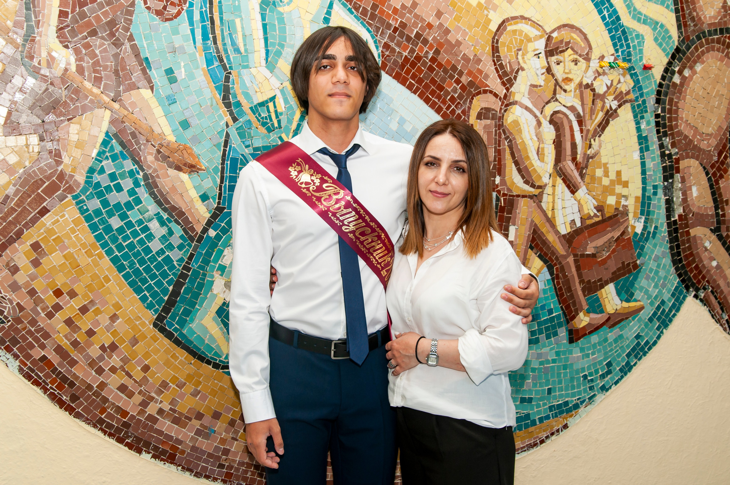 Последний Звонок МАОУ СОШ № 17 им. Эдуарда Есаяна — Архипо-Осиповка. Свадебный и семейный фотограф Денис Лукьянов в Краснодаре, Краснодарском крае и Республике Крым