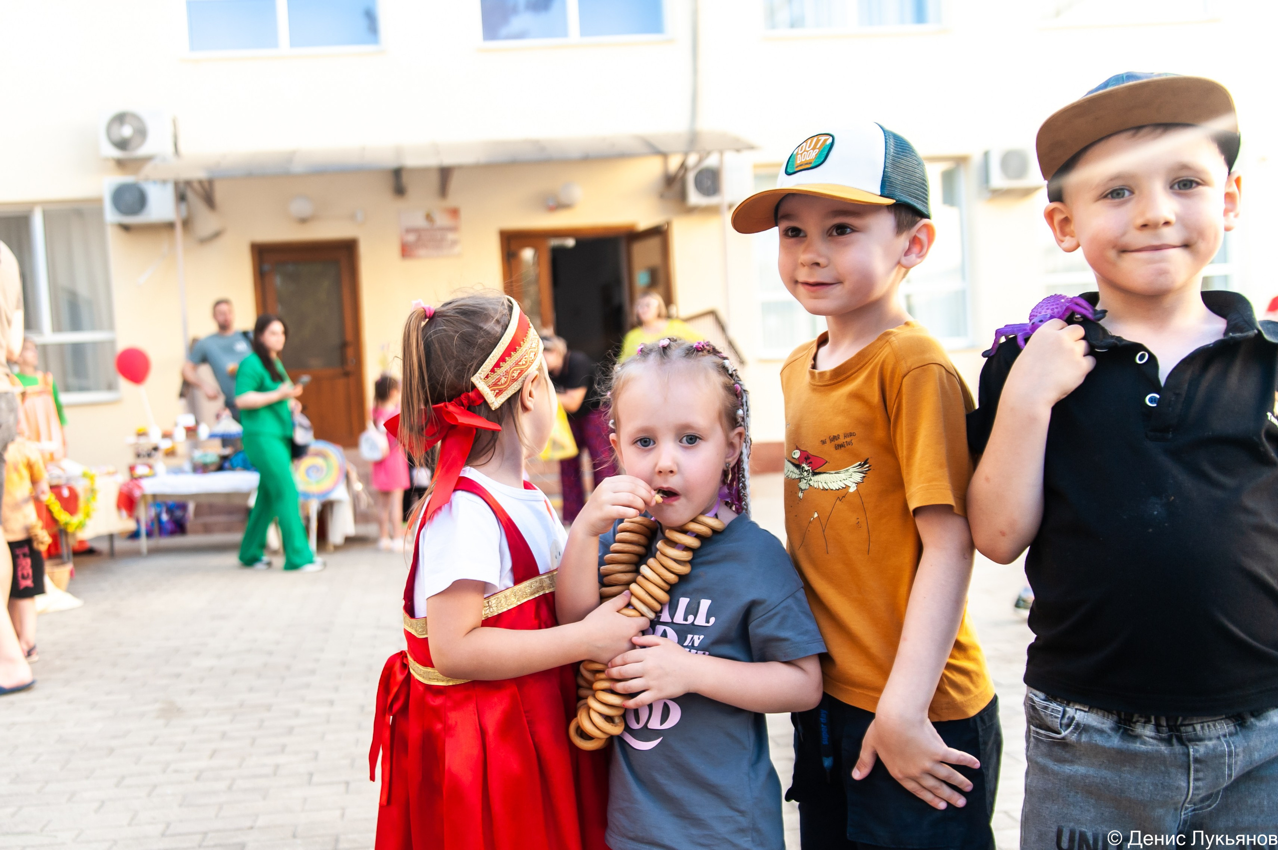 Ярмарка. Свадебный и семейный фотограф Денис Лукьянов в Краснодаре, Краснодарском крае и Республике Крым