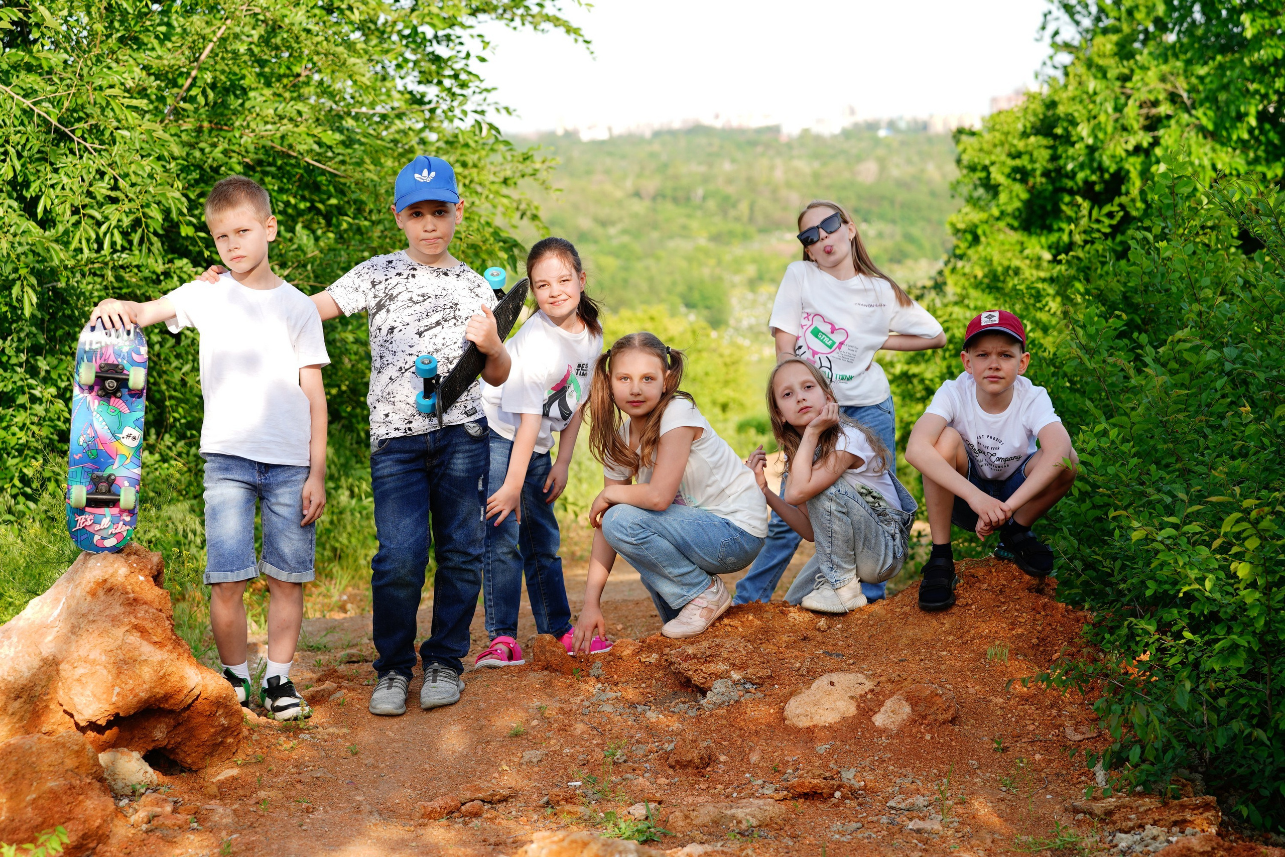 Фотосессия с классом 75 шк 2023. MEMENTO.Выпускные альбомы, школьные, юбилейные и другие книги. Ростов-на-Дону