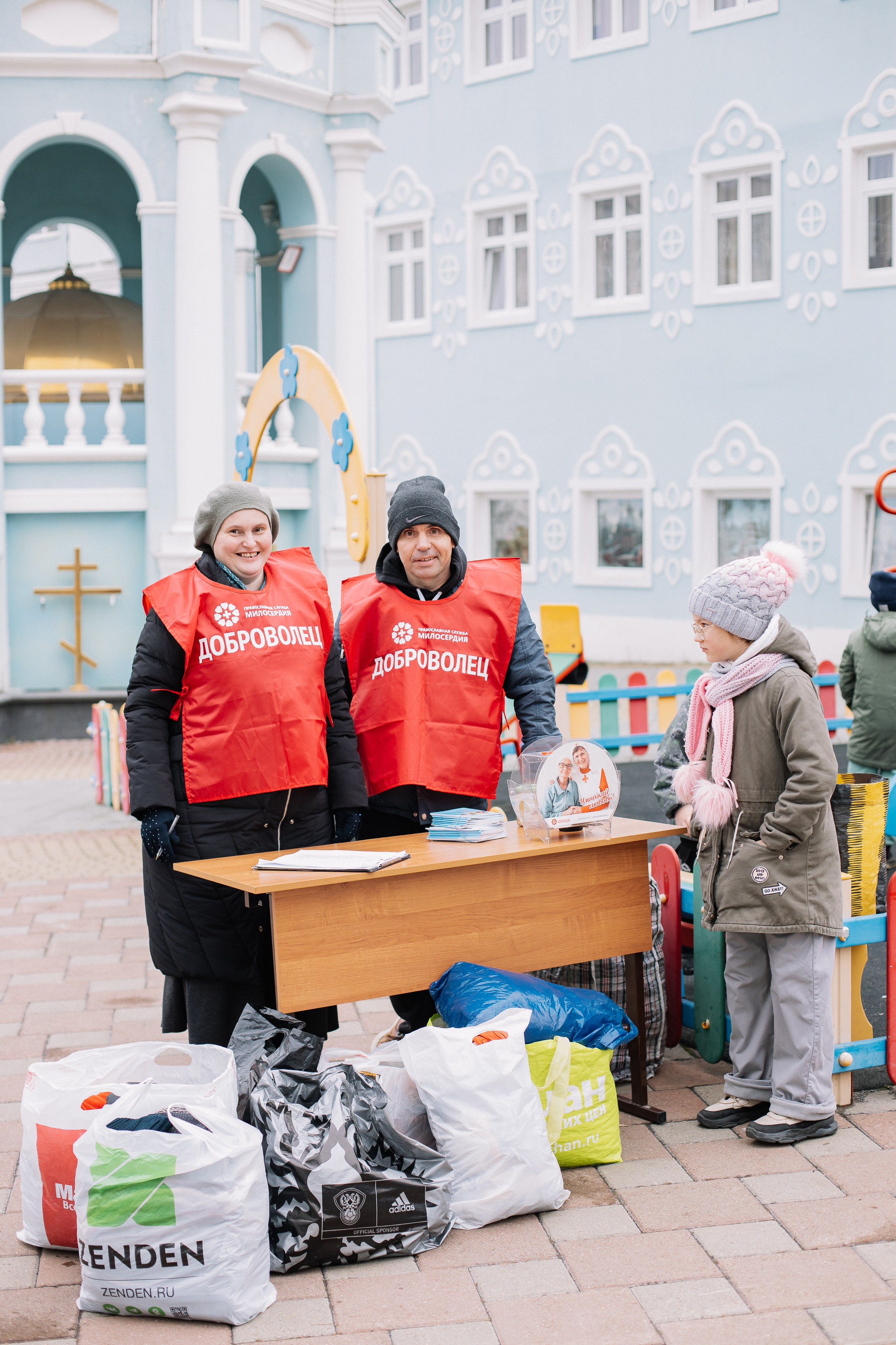 Покров в храме Иоанна Предтечи. Семейный фотограф Трусова Евгения в Екатеринбурге