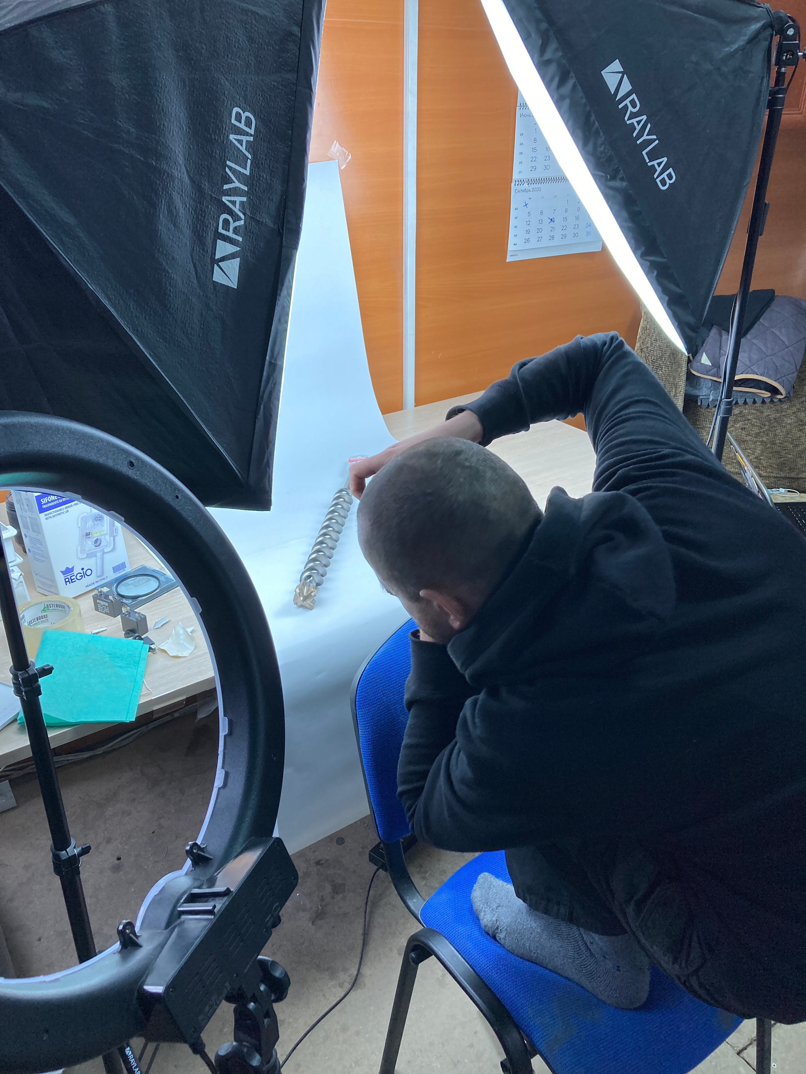 Backstage. Предметный фотограф в Симферополе Антон Катунин