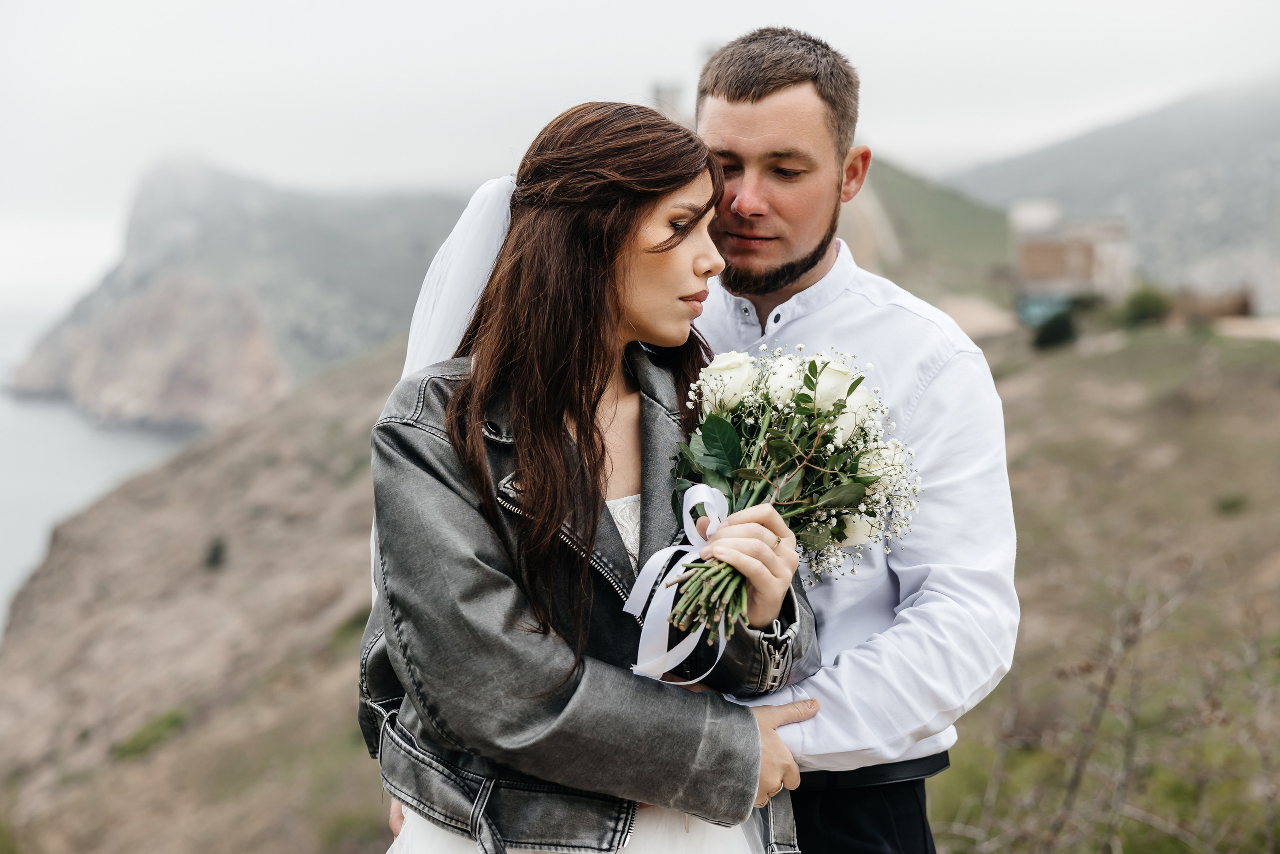 Анонс свадьбы Маргариты и Андрея. Туман на холмах Балаклавы. Свадебный фотограф в Крыму и Севастополе Ольга Баскакова