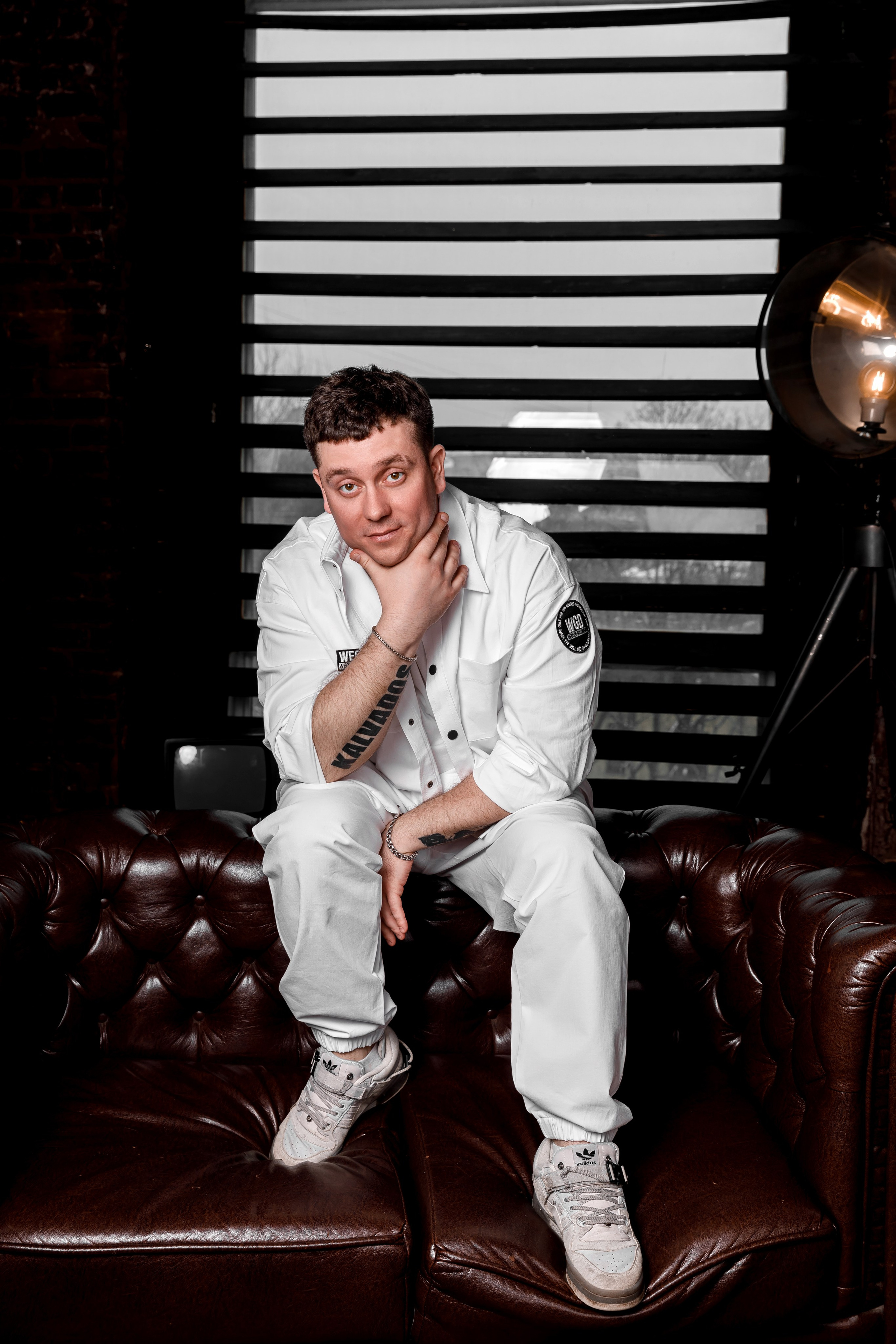 Фотосессия на обложки трека для KALVADOS. Photographer Viktoriya Markushina «My world throug»