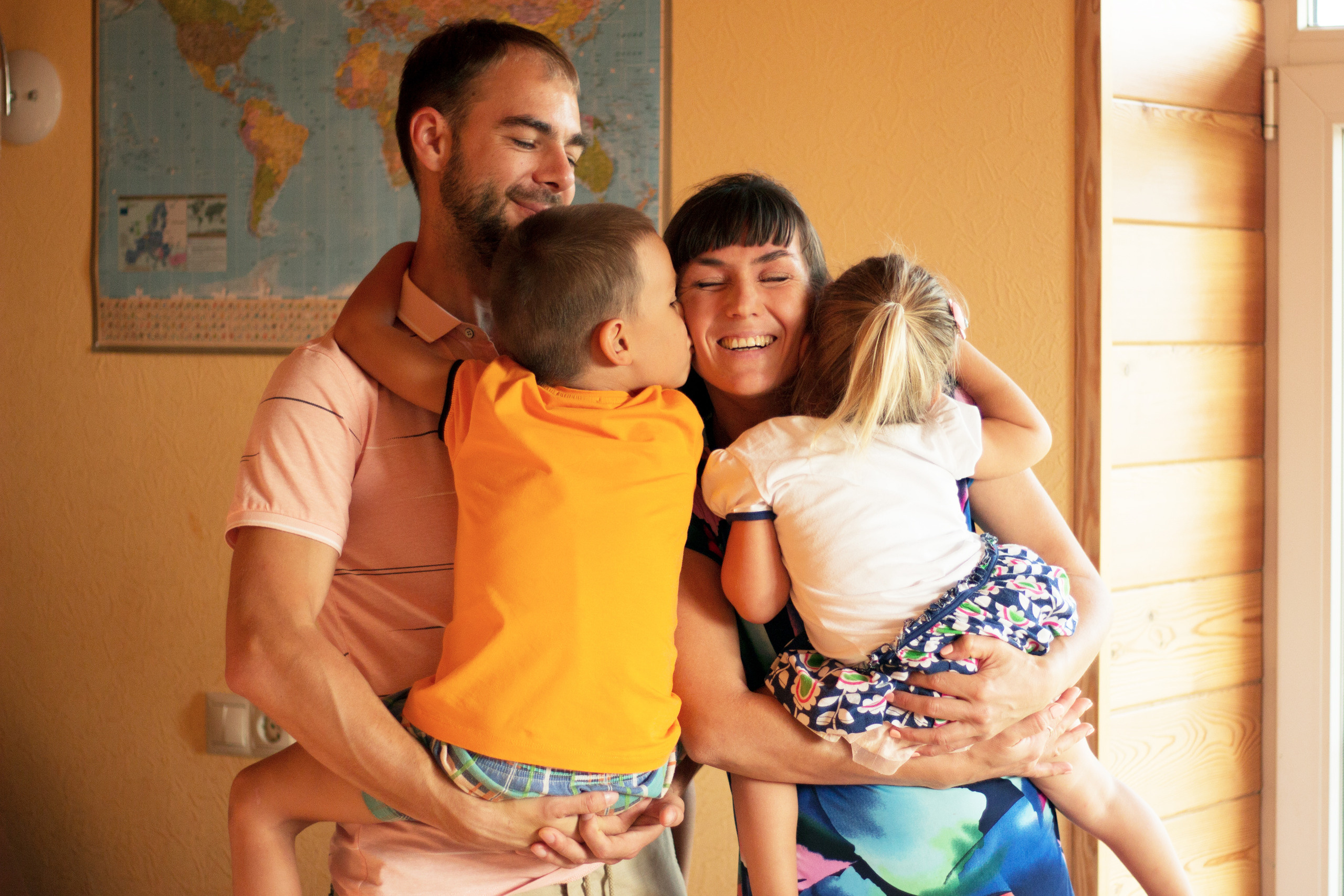 Настя, Стас, сынок и дочка. Портретный фотограф в Краснодаре Александра Хафизова