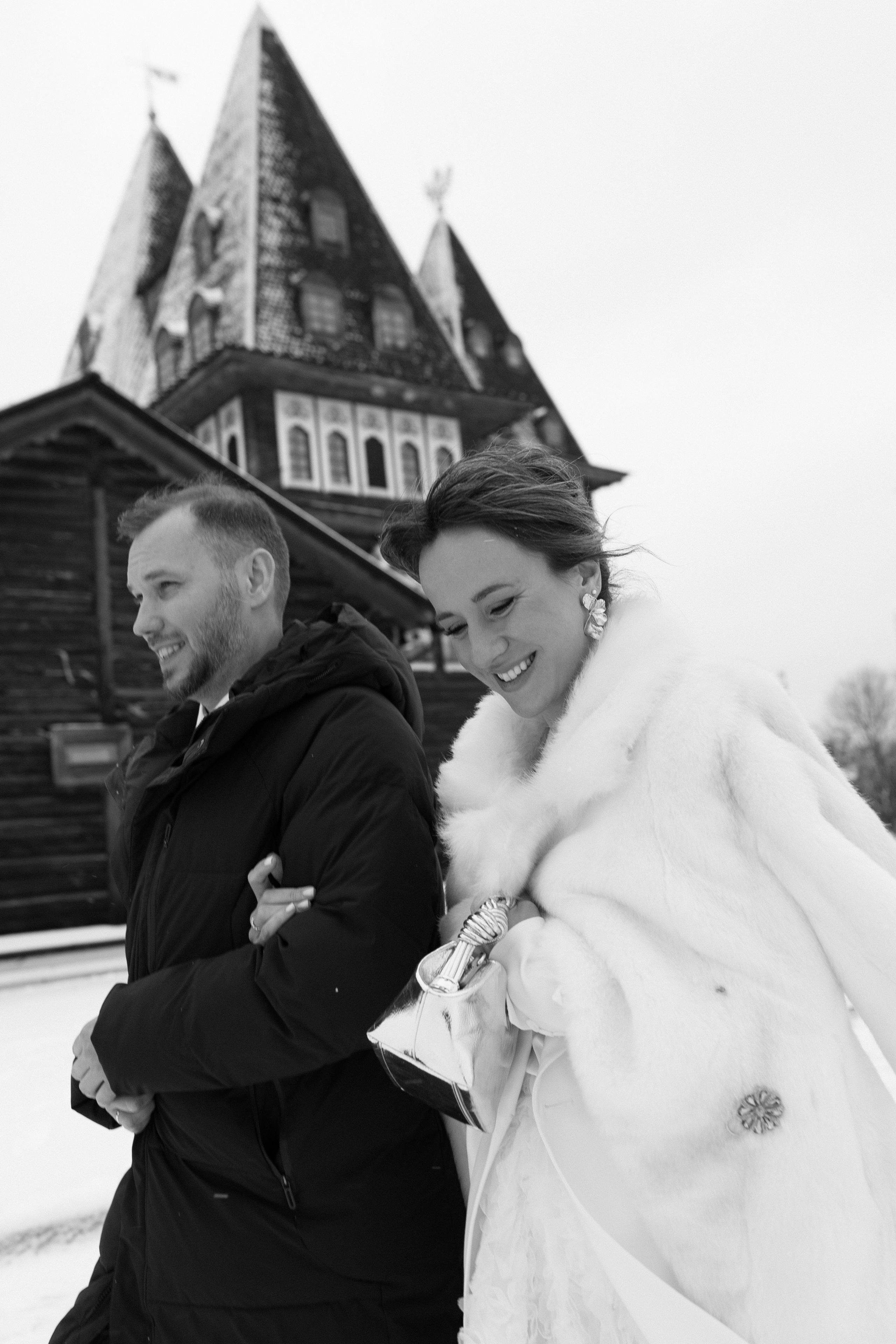 Свадебная фотосессия в Коломенском. Дворец царя Алексея Михайловича. Свадебный фотограф в Москве Мария Крош