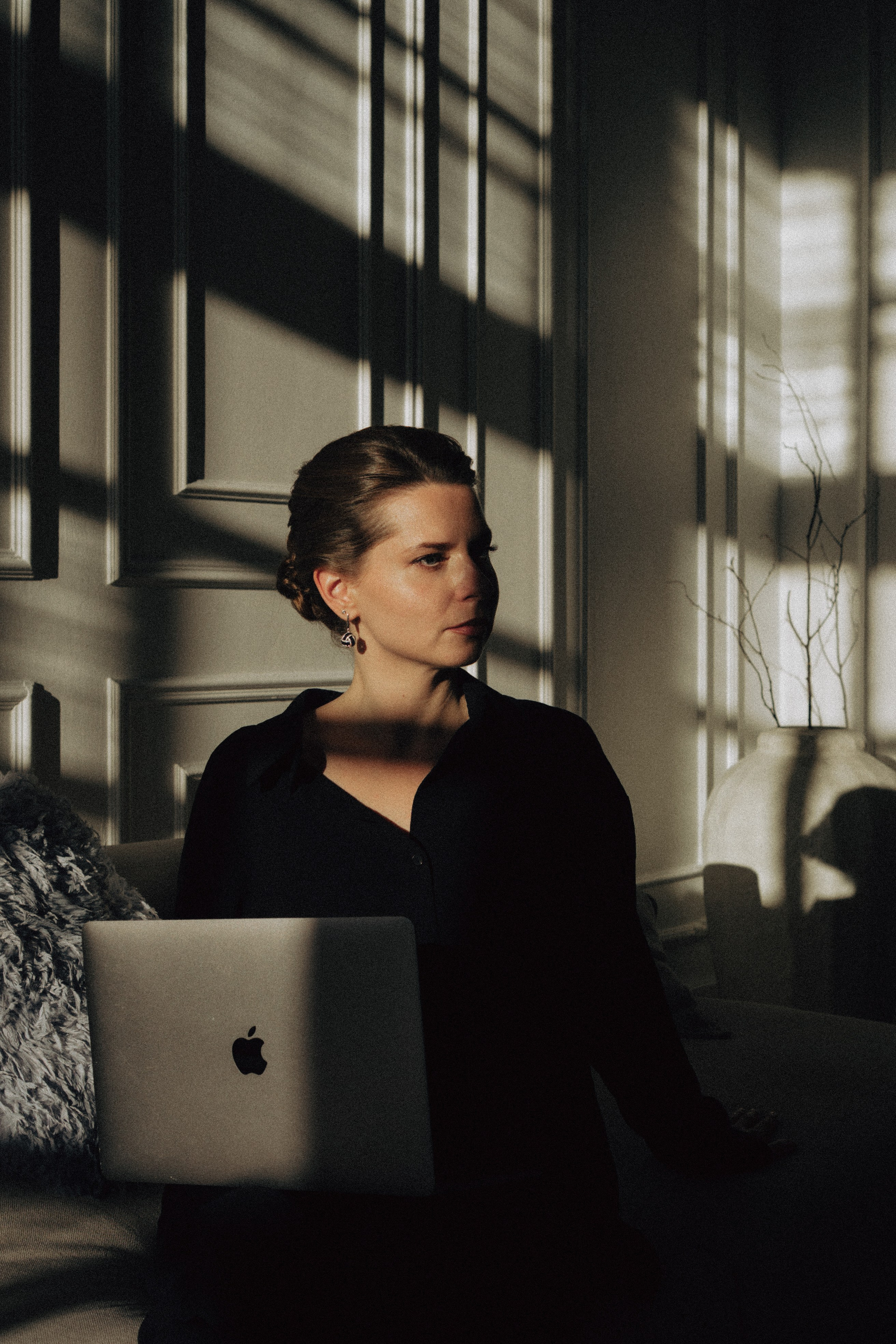 ФОТОСЕСИИЯ В СТУДИИ ДЛЯ ДЕВУШКИ ПСИХОЛОГА. Профессиональный фотограф, Санкт-Петербург — Виктория Богомолова