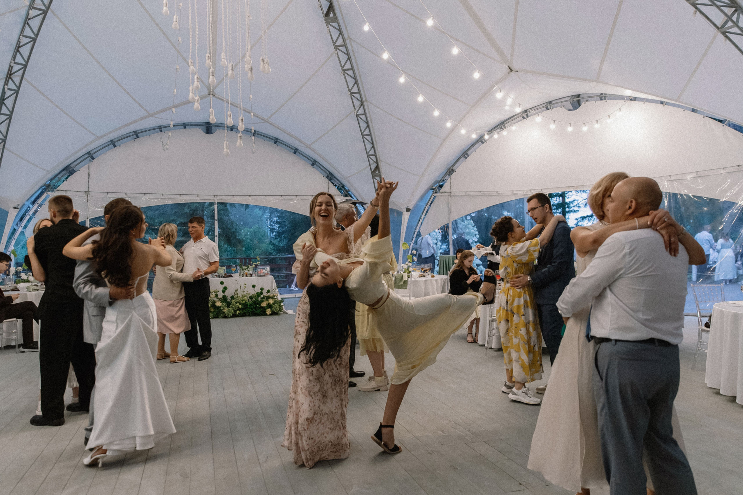 Карина + Дима: банкет. Николь — ваш любимый фотограф в Санкт-Петербурге