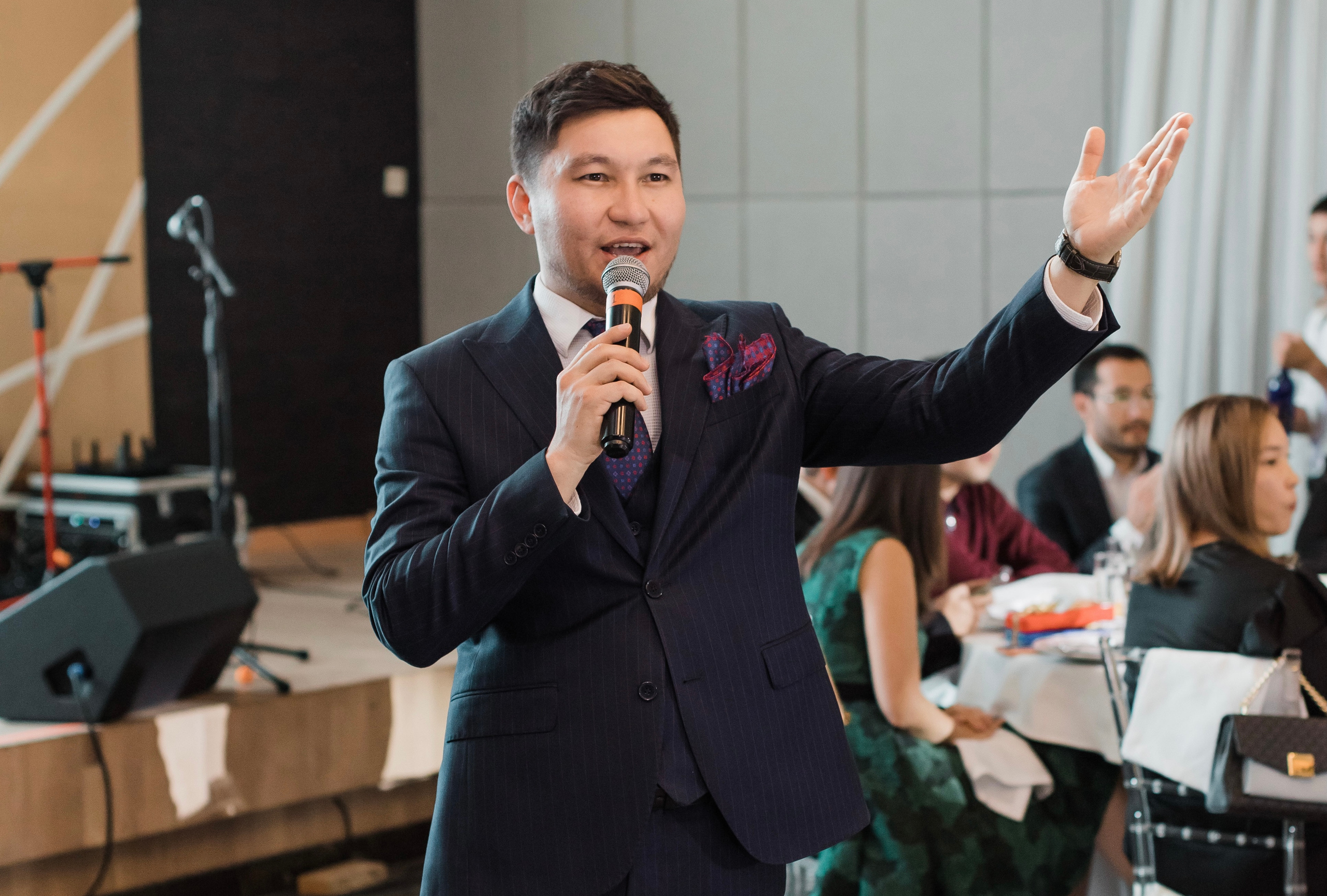 ФОТОГАЛЕРЕЯ. Официальный сайт шоумена Дархана Жусупова