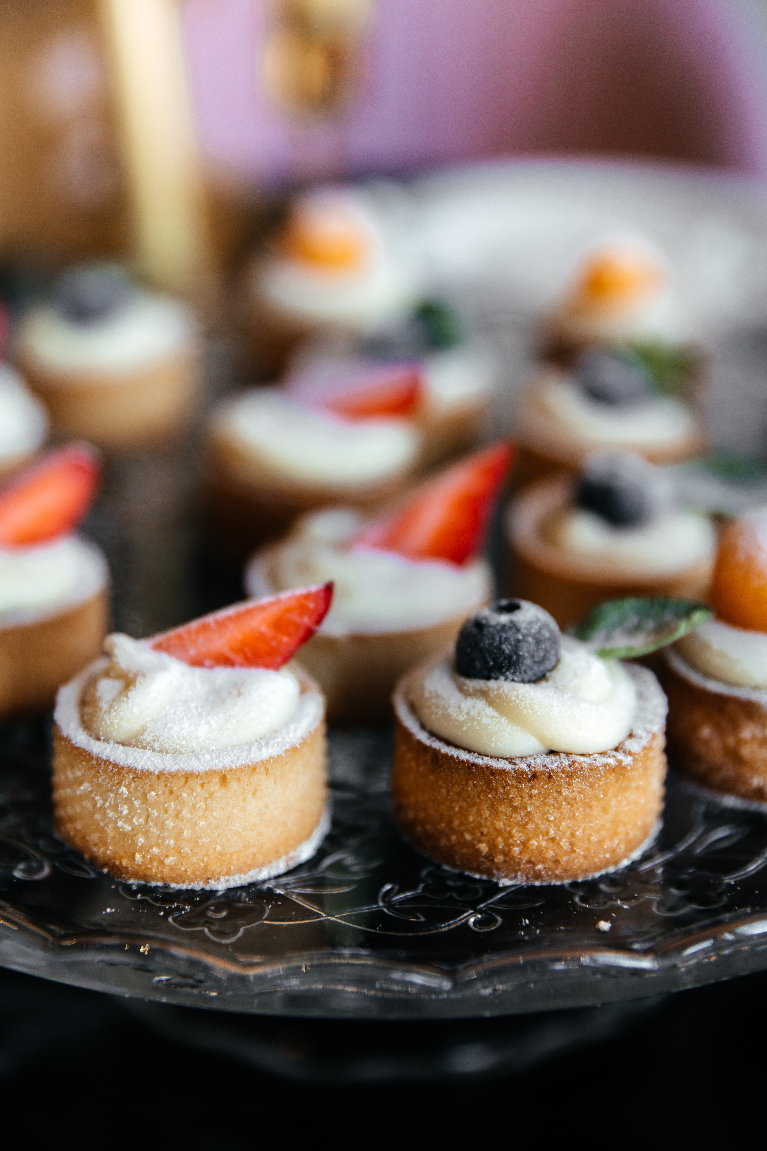 Эклерная Merci. Фотограф Елена Краснопевцева