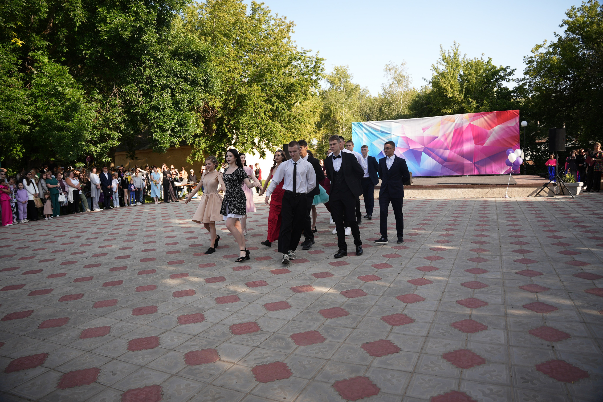 Выпускной в парке. Ольга Плаксина фотограф в Саратове