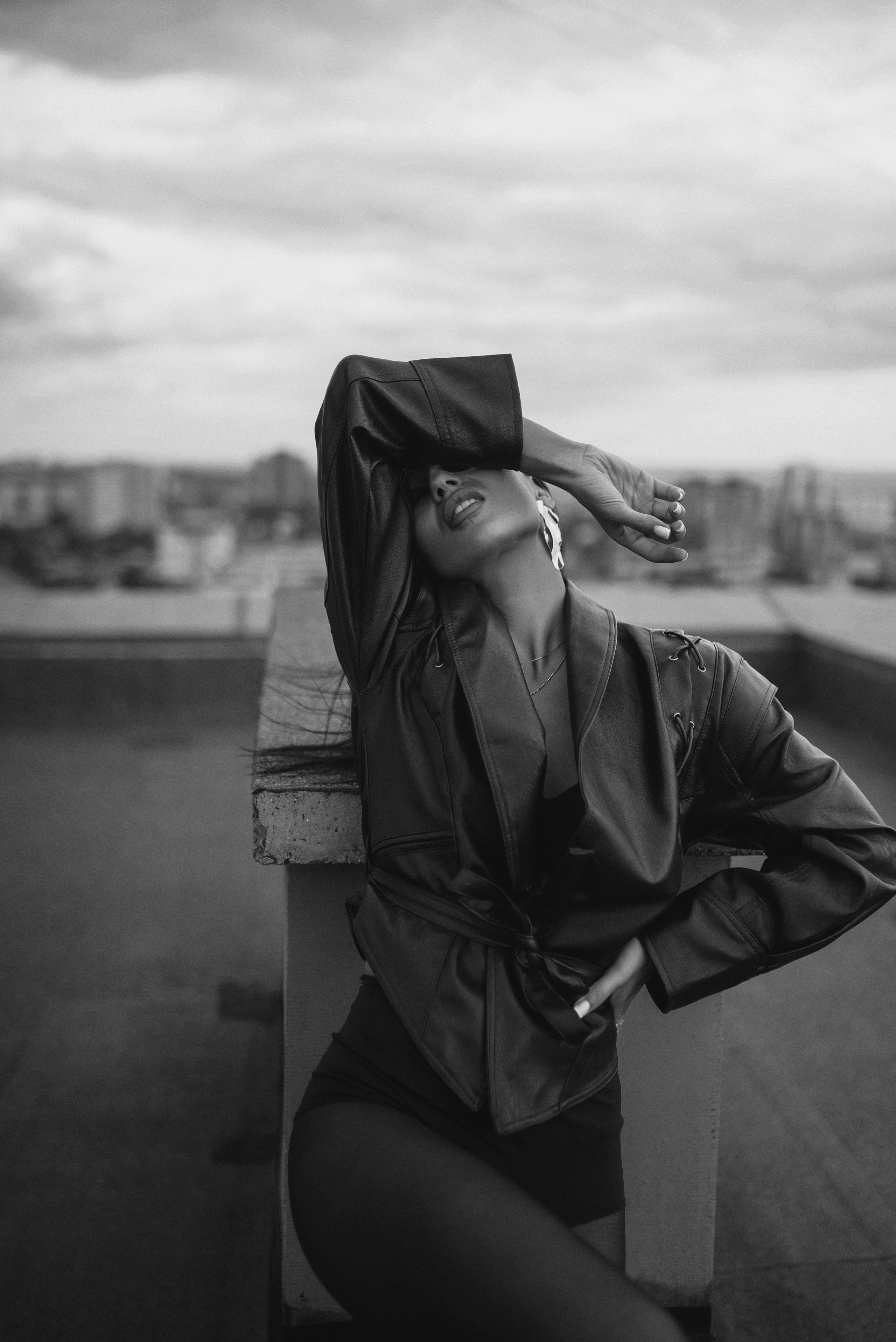 Фотосессия в Новосибирске: Сексуальный образ на крыше с видом на реку |Дарья Едапина. Фотограф Дарья Едапина Новосибирск