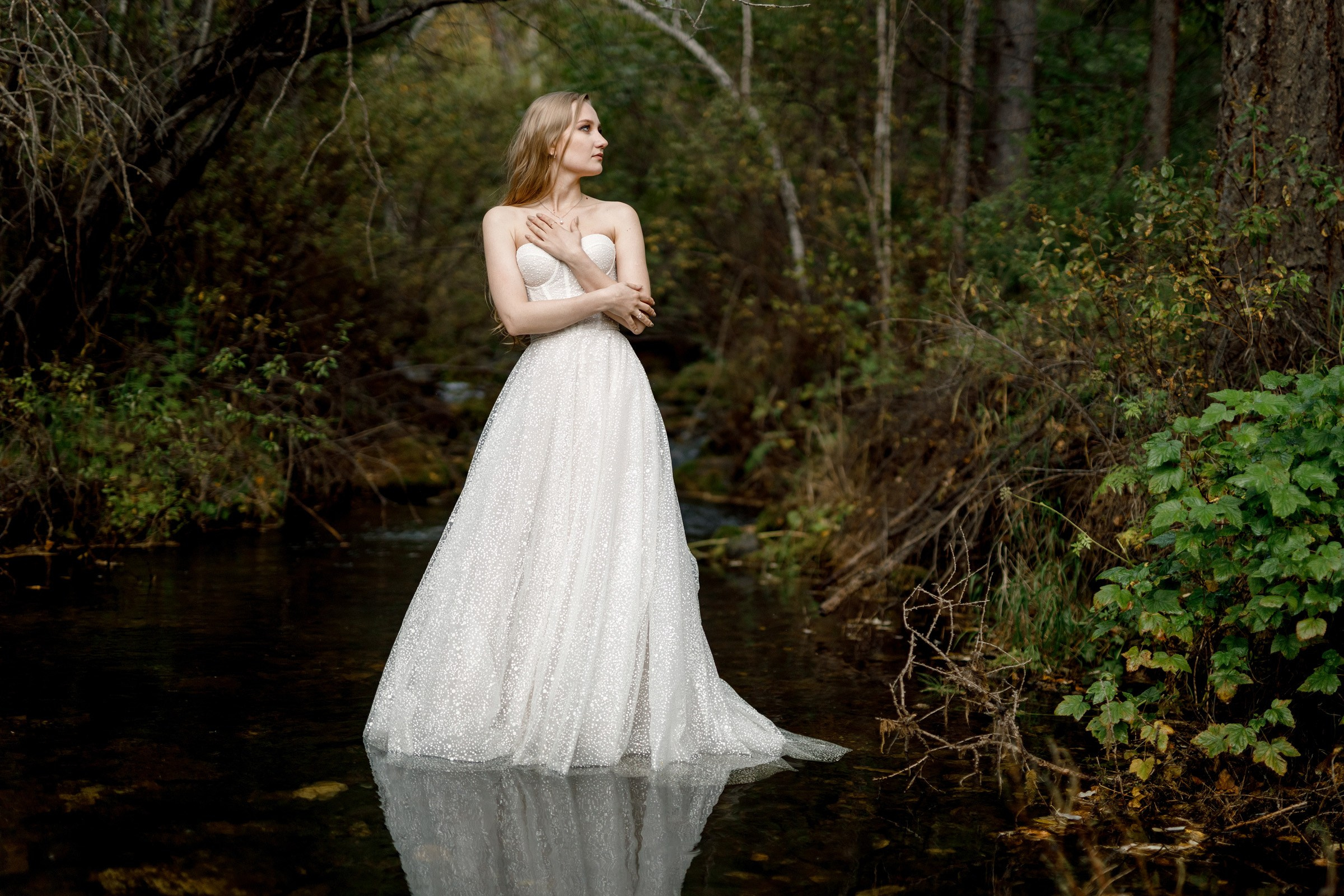 Полина и Женя. Лес, кожанки и 2 дня кайфа. Свадебный фотограф в Иркутске Сапаров Александр