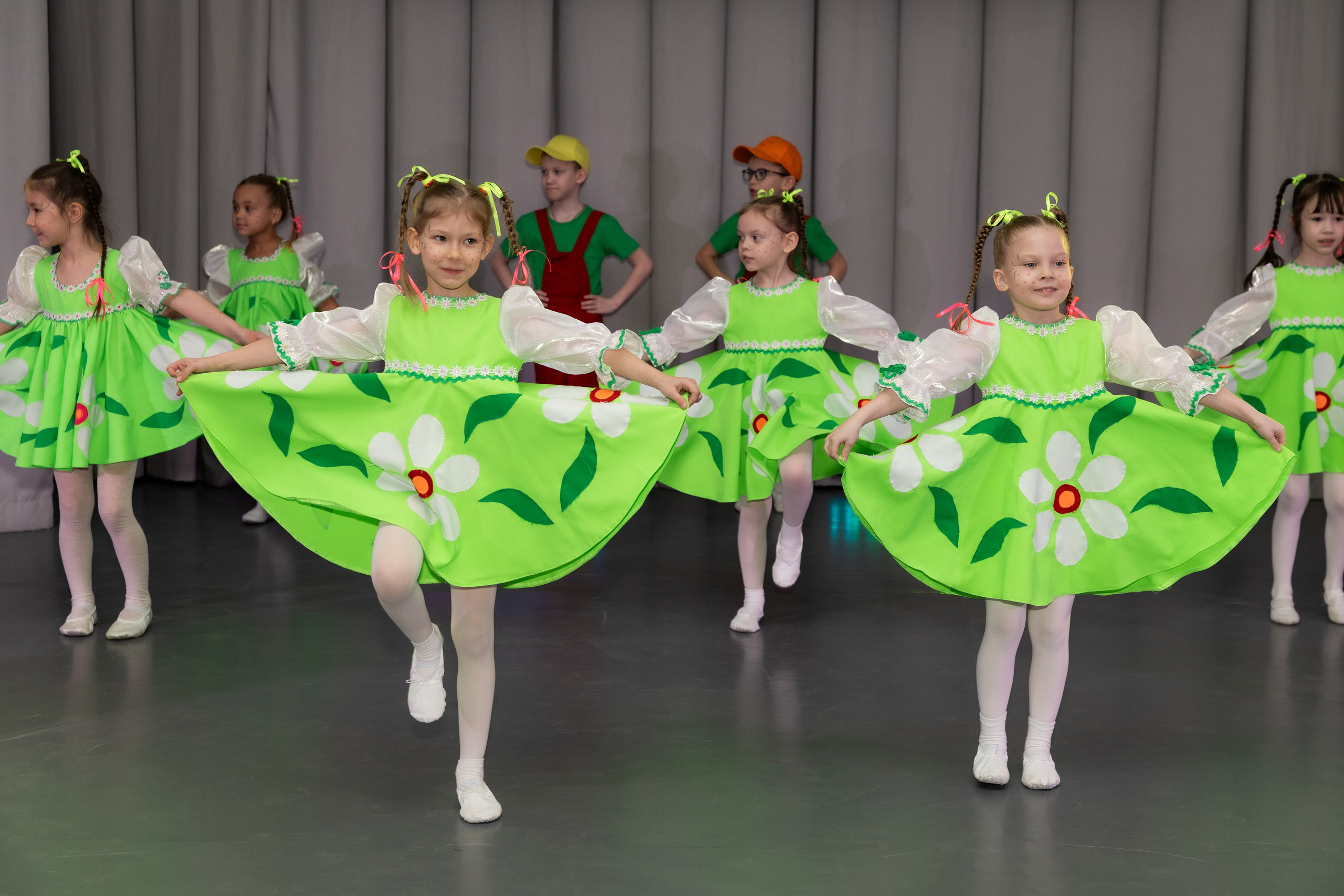 Танцевальный коллектив. Рыжий Фотограф Иркутск