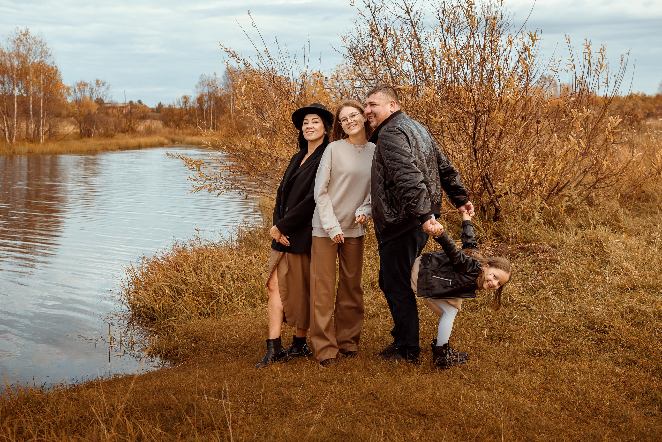 Семейная фотосессия на природе. Семейный фотограф в Братске Маклакова Татьяна