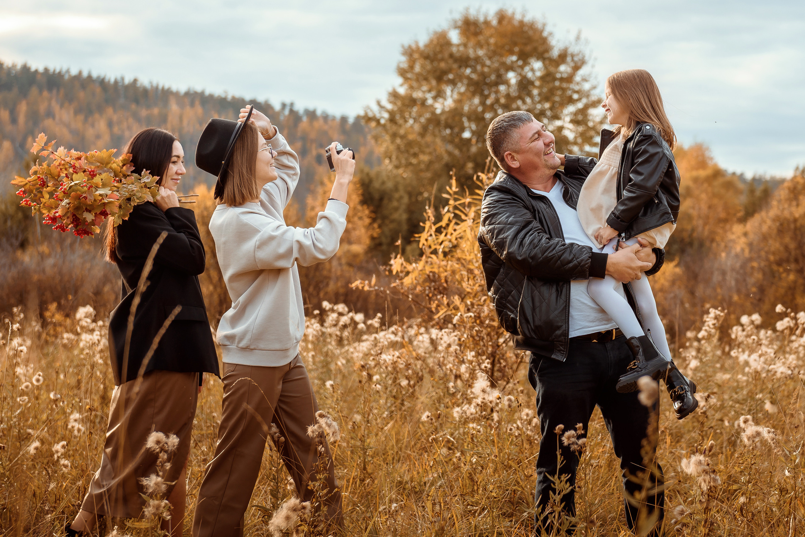 Семейная фотосессия на природе. Семейный фотограф в Братске Маклакова Татьяна