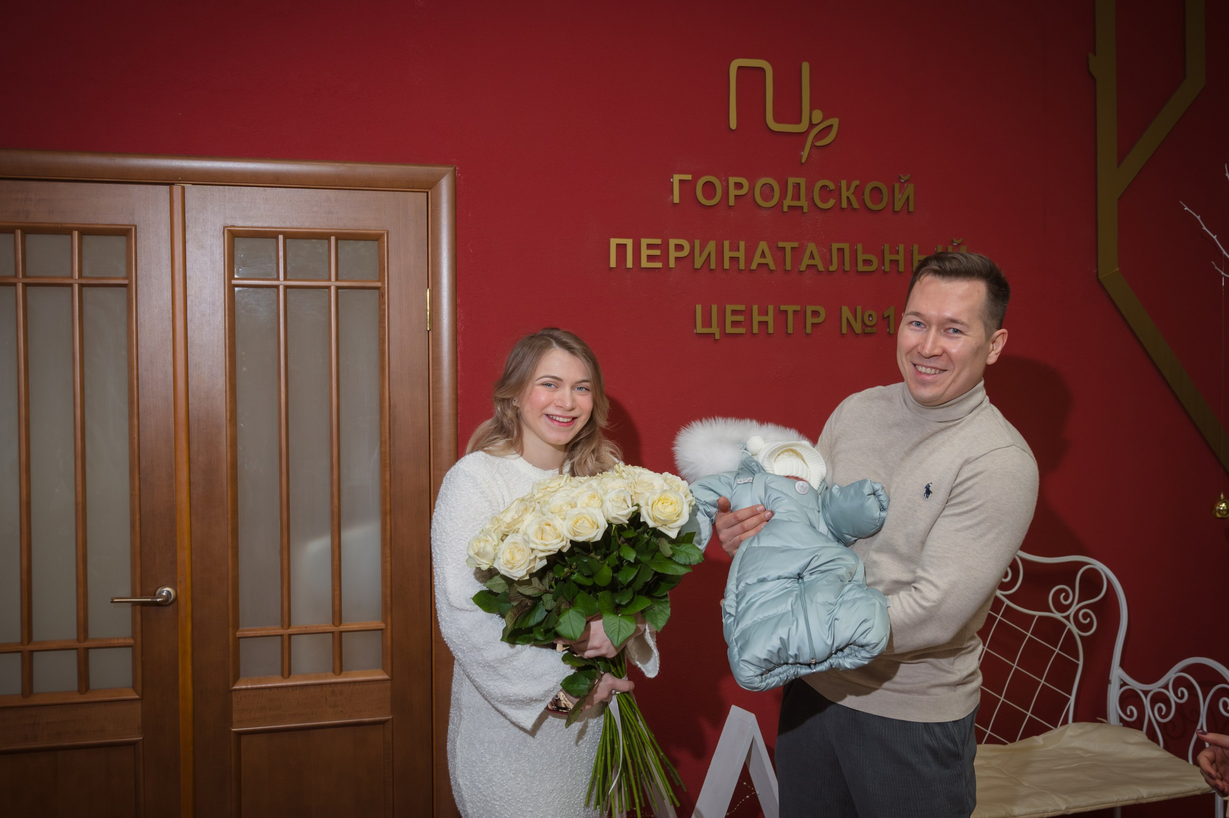 Выписка из роддома. Ваш свадебный и репортажный фотограф в Санкт-Петербурге Вячеслав Ивахненко