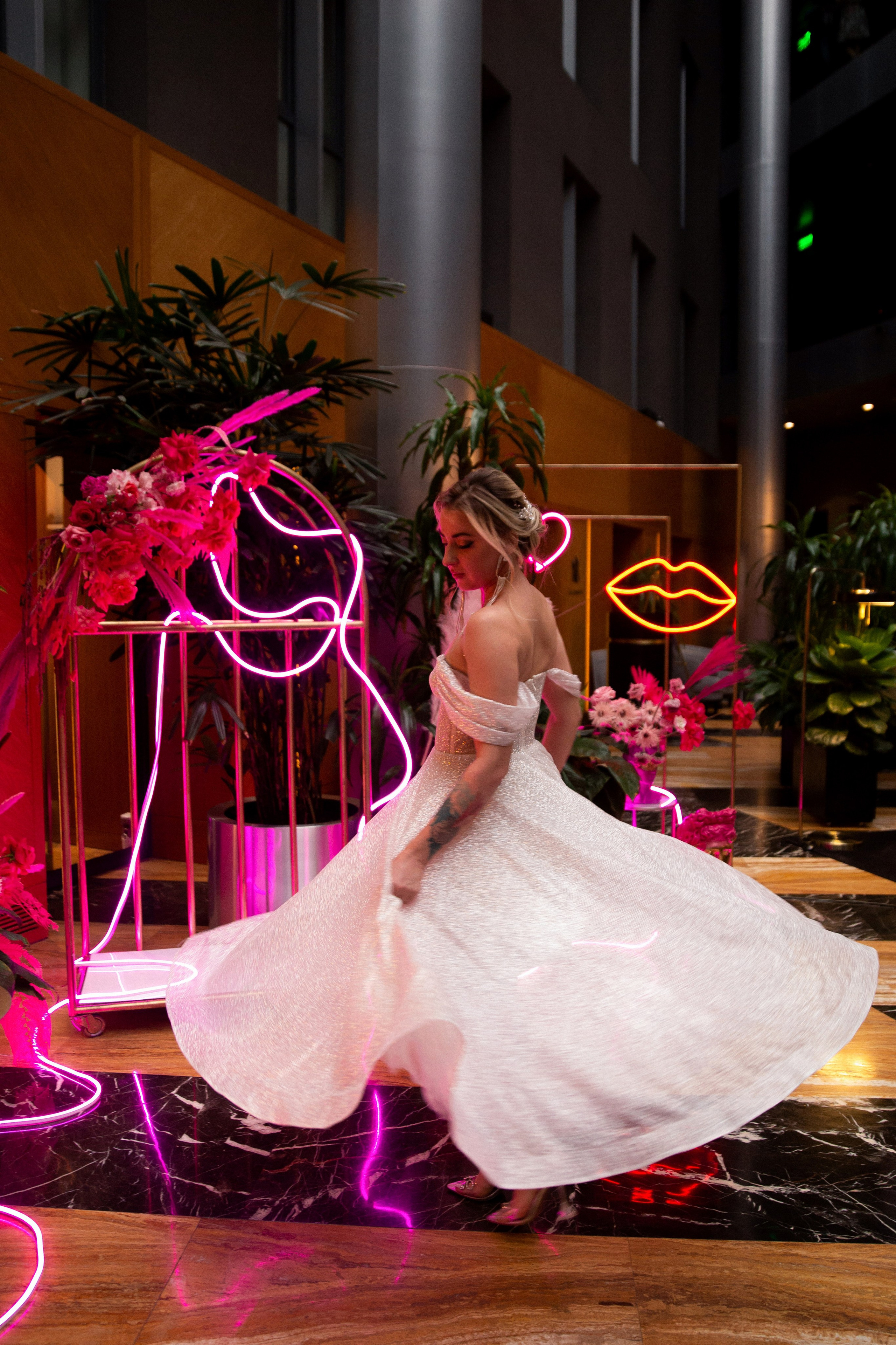 Неоновая свадьба. Свадебный фотограф в Санкт-Петербурге Вика Стукачева