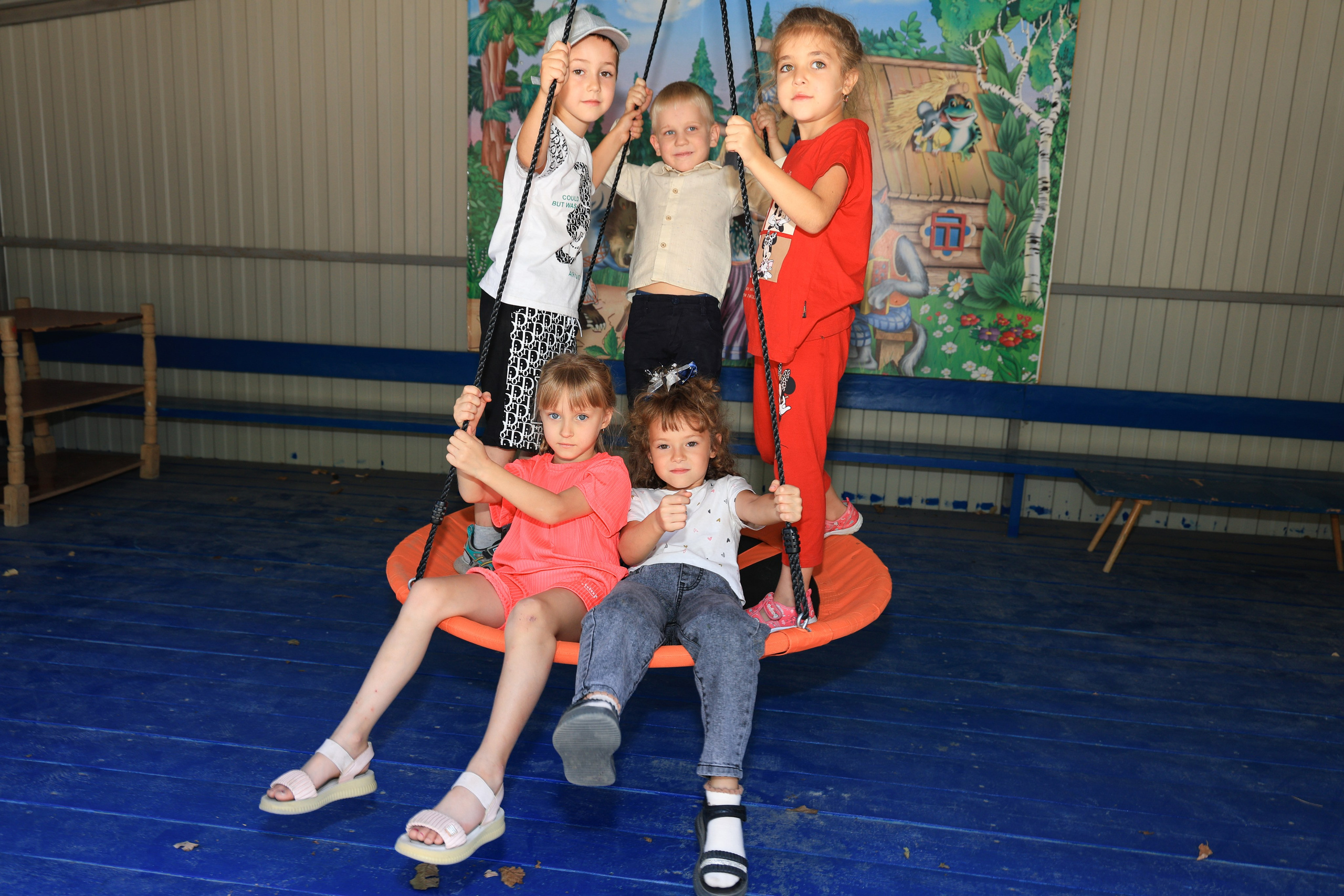 Выпускные съемки «Детский сад» Групповые фото. «ФотоЛерия» ФОТОГРАФ ВЫПУСКНЫЕ АЛЬБОМЫ