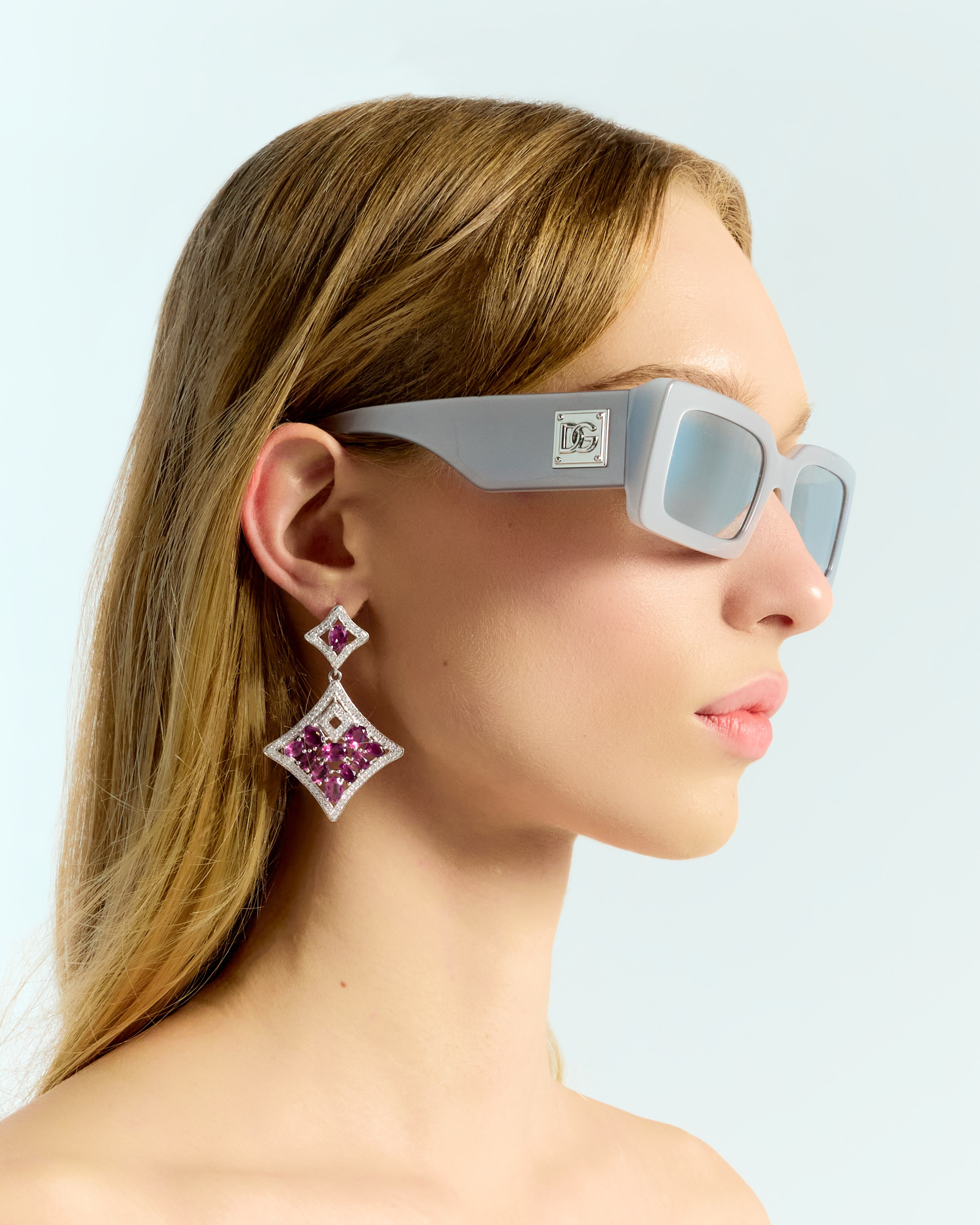 Glazburg optics. Святослав Лебедев | Рекламный фотограф — Коммерческая съемка, Арт-дирекшн, AI-интеграция