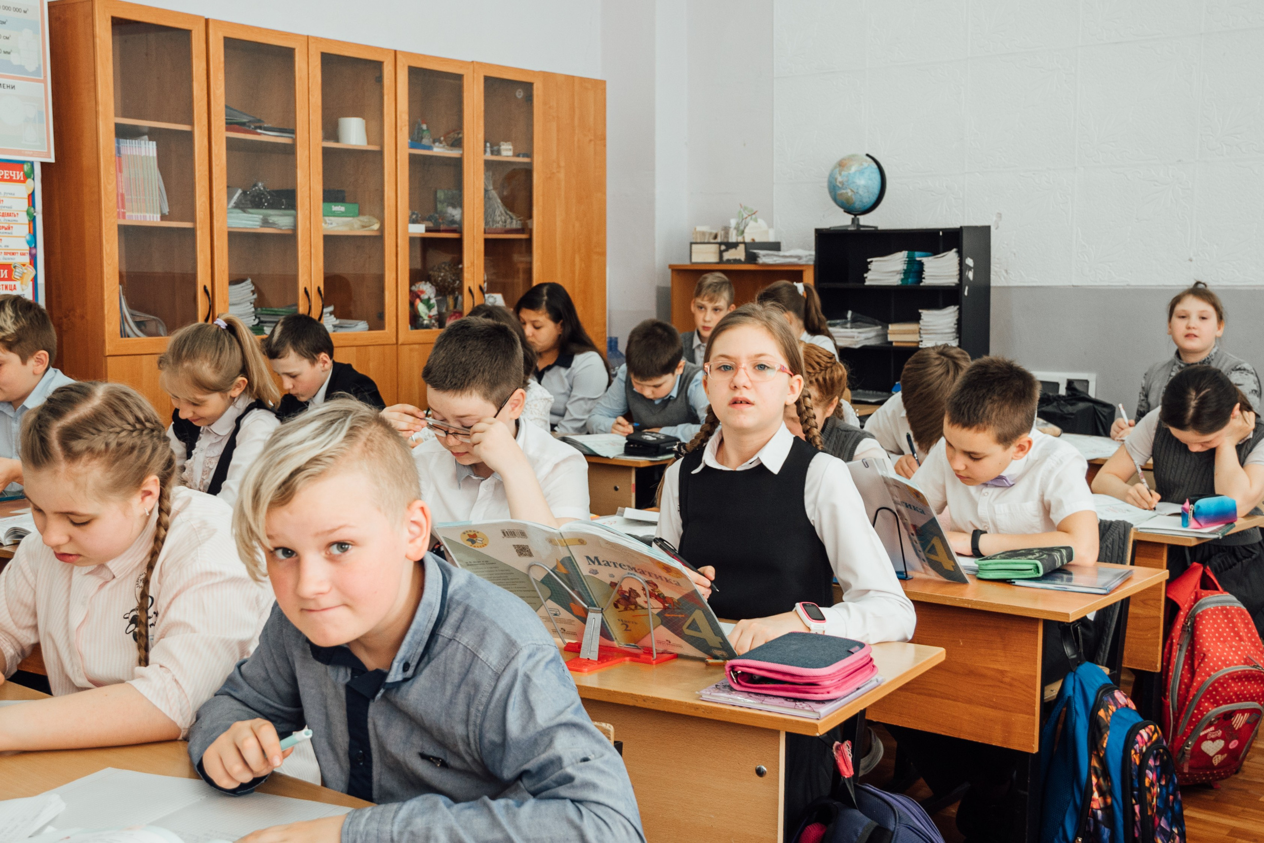 Школьная фотосессия в 4 классе — Кристина Черникова. Фотограф Кристина Черникова — Москва | Семейные съёмки и фотоальбомы