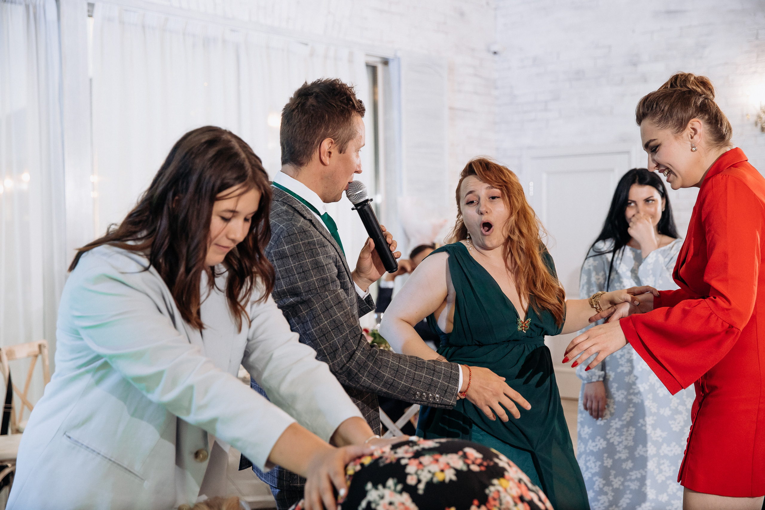 Света и Артём. Ведущий на свадьбу в Москве Зубков Алексей