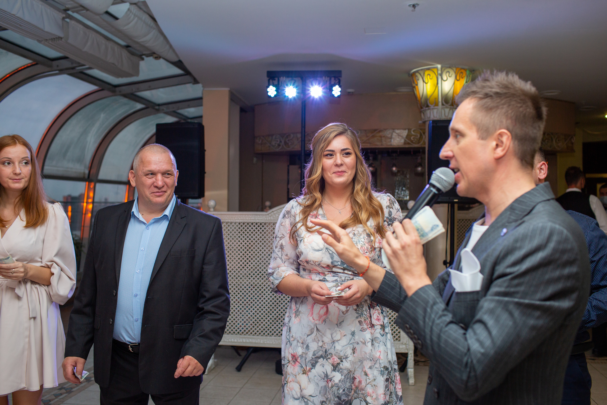 Рома и Катя. Ведущий на свадьбу в Москве Зубков Алексей