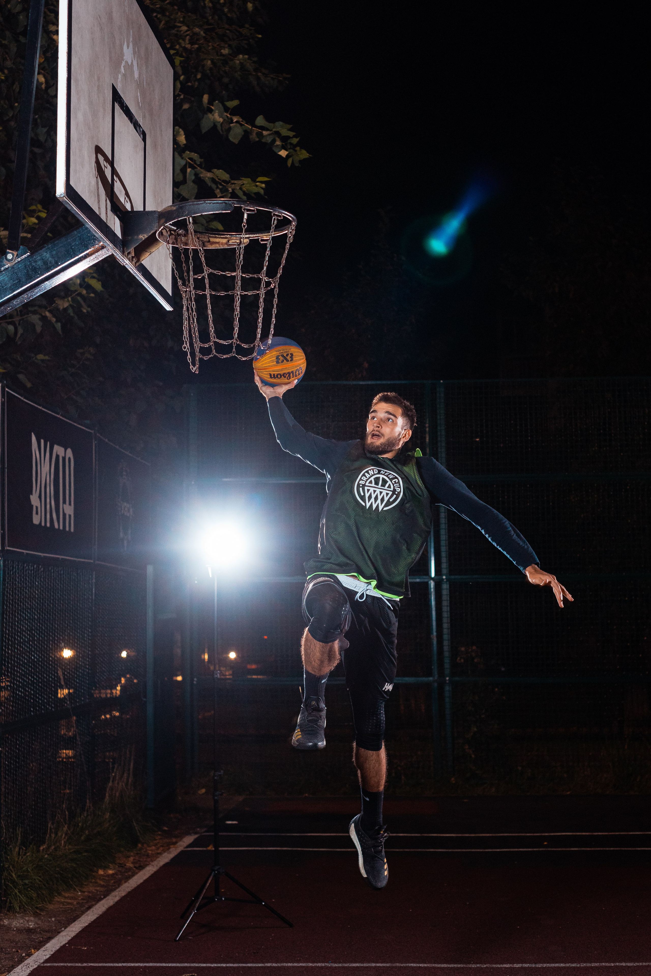 Спорт. Tony Mikhailov