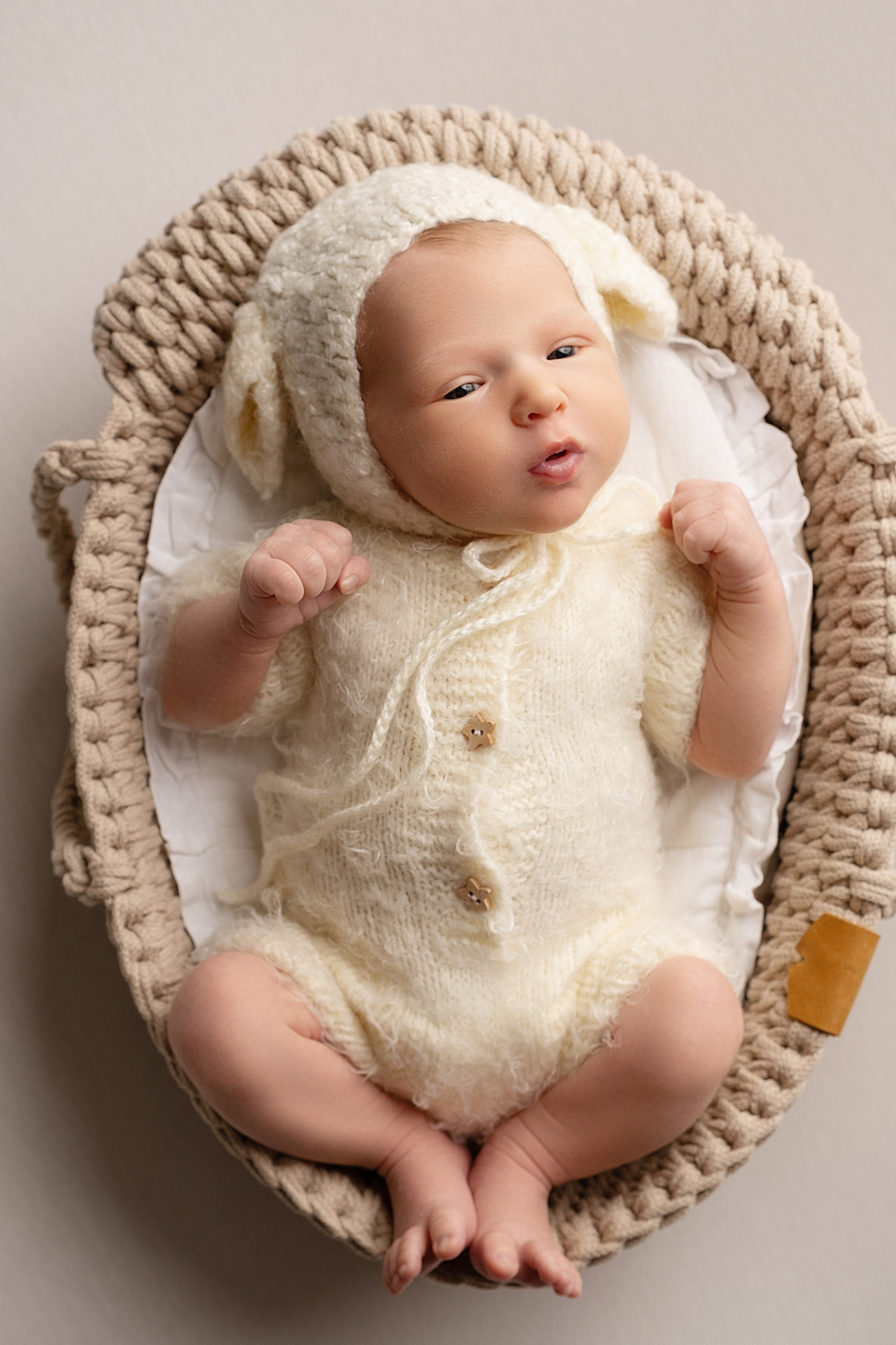 Фотосессия новорожденных Newborn в Челябинске. Фотограф беременных и новорожденных в Челябинске Редреева Алёна