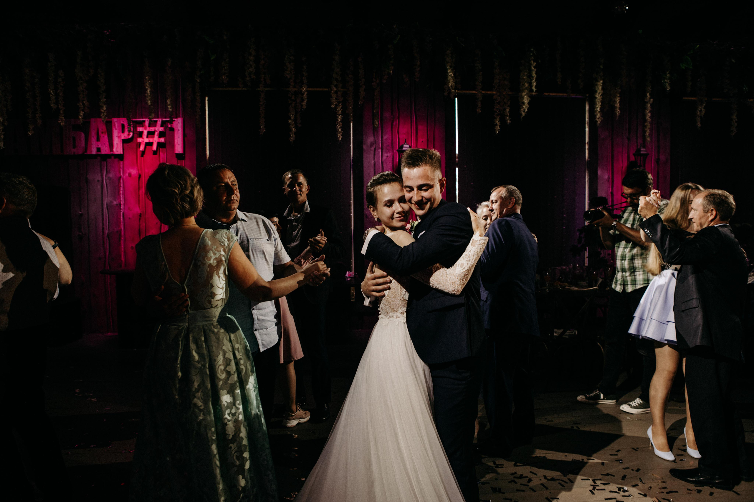 По хот-догу и на роспись :). Свадебный и семейный фотограф в Санкт-Петербурге и Москве