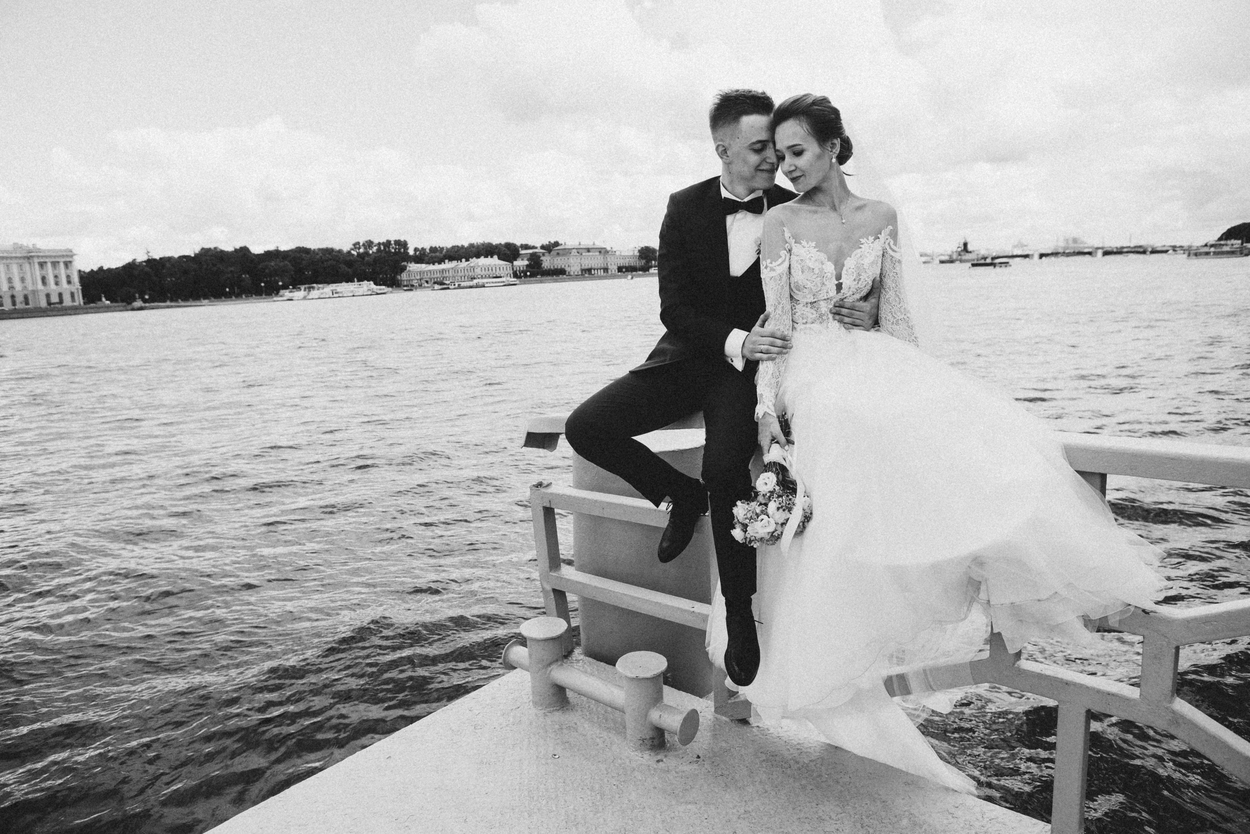 По хот-догу и на роспись :). Свадебный и семейный фотограф в Санкт-Петербурге и Москве