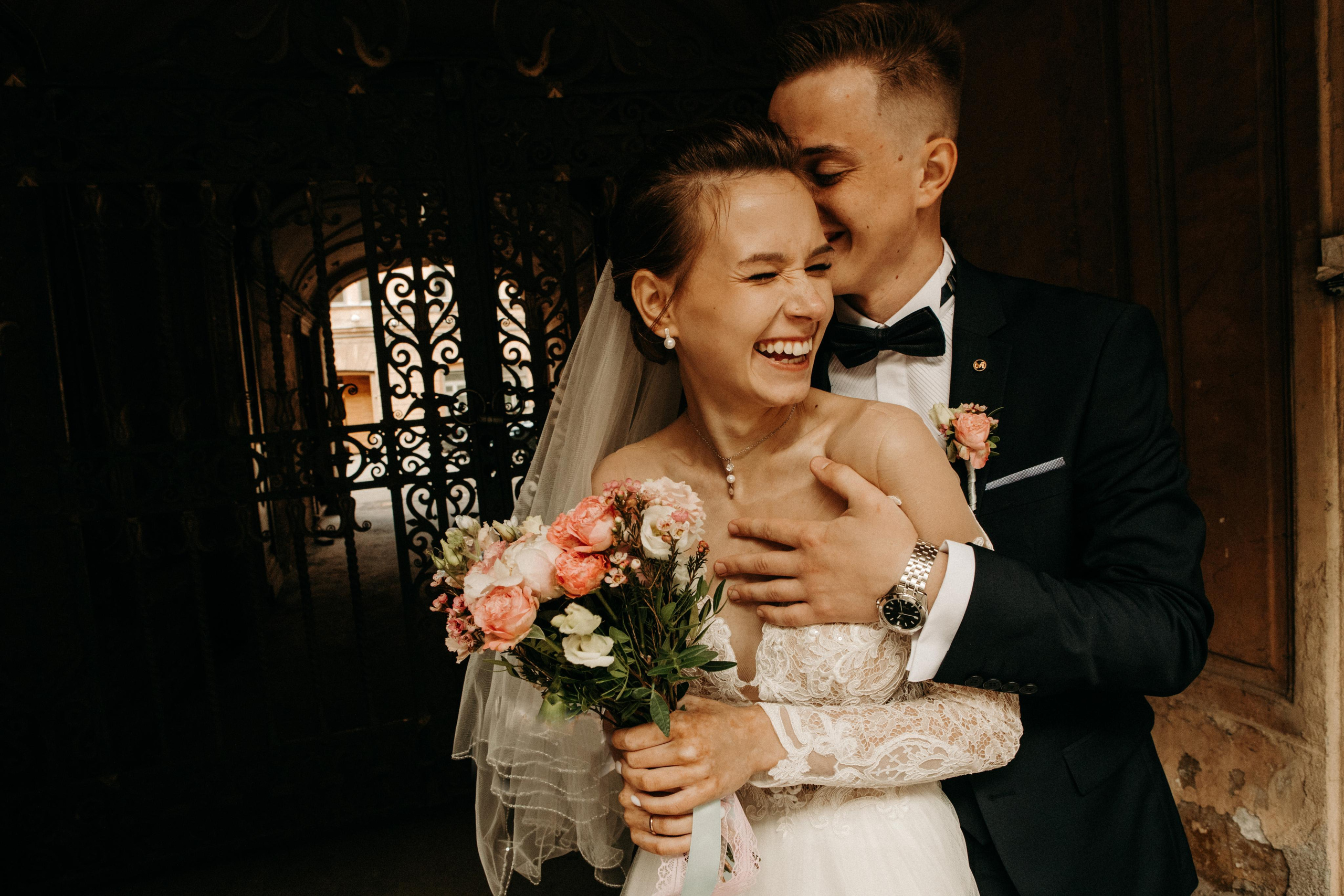 По хот-догу и на роспись :). Свадебный и семейный фотограф в Санкт-Петербурге и Москве