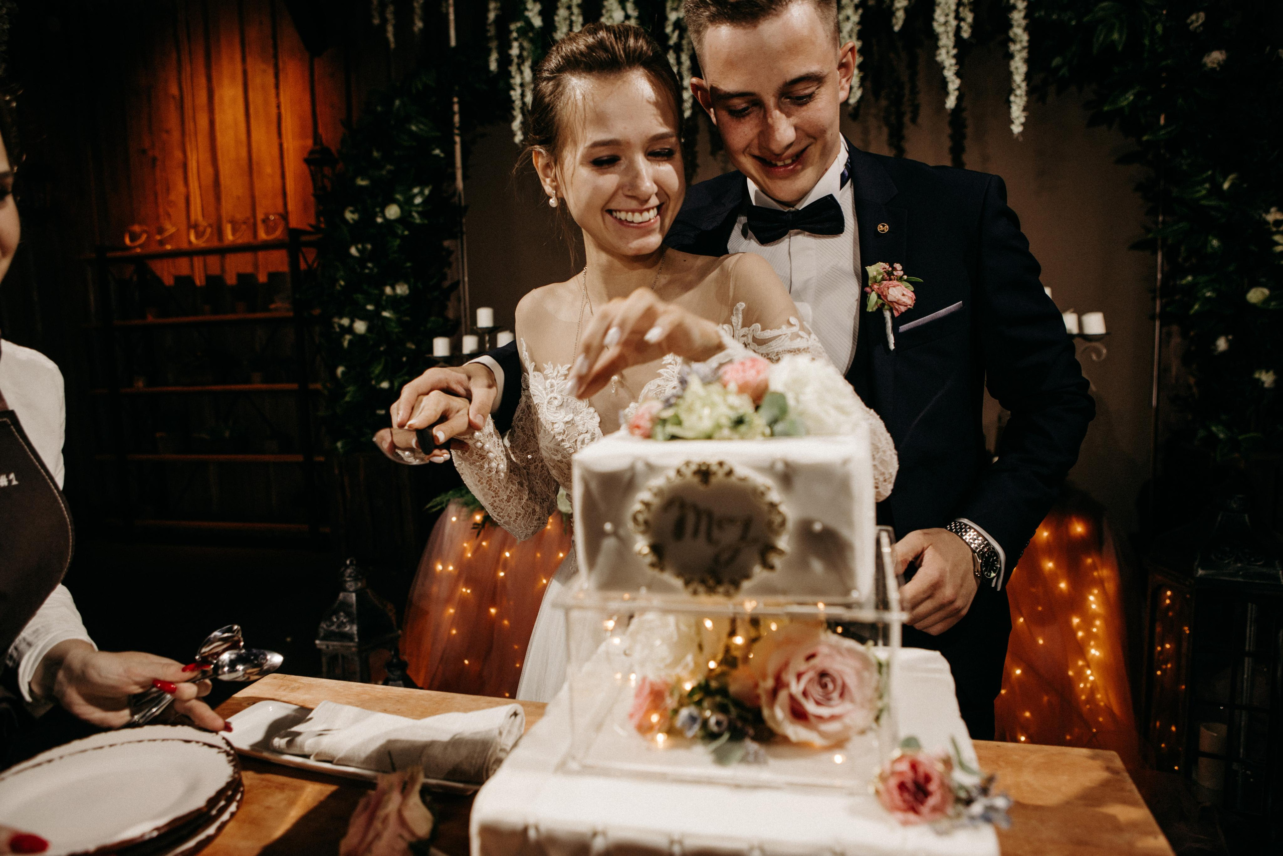 По хот-догу и на роспись :). Свадебный и семейный фотограф в Санкт-Петербурге и Москве