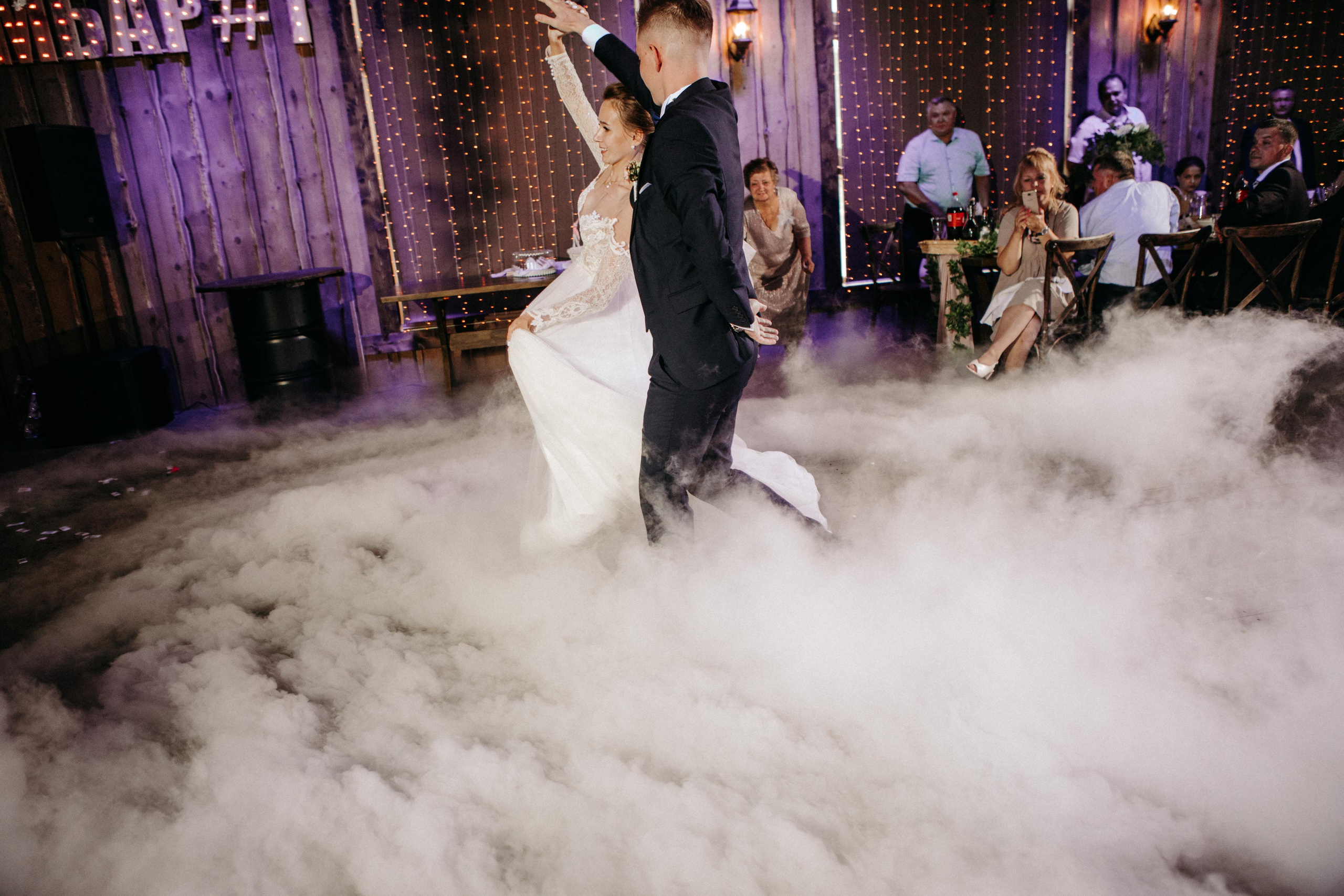 По хот-догу и на роспись :). Свадебный и семейный фотограф в Санкт-Петербурге и Москве