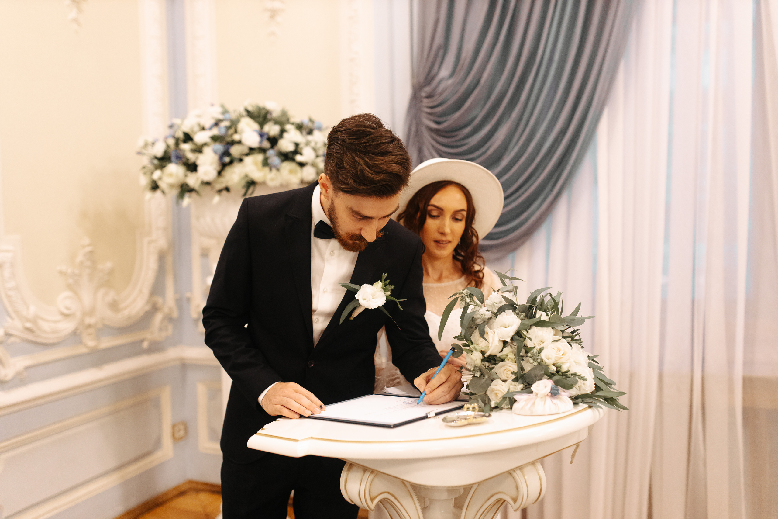 Ночь, улица, фонарь, газелька!. Свадебный и семейный фотограф в Санкт-Петербурге и Москве