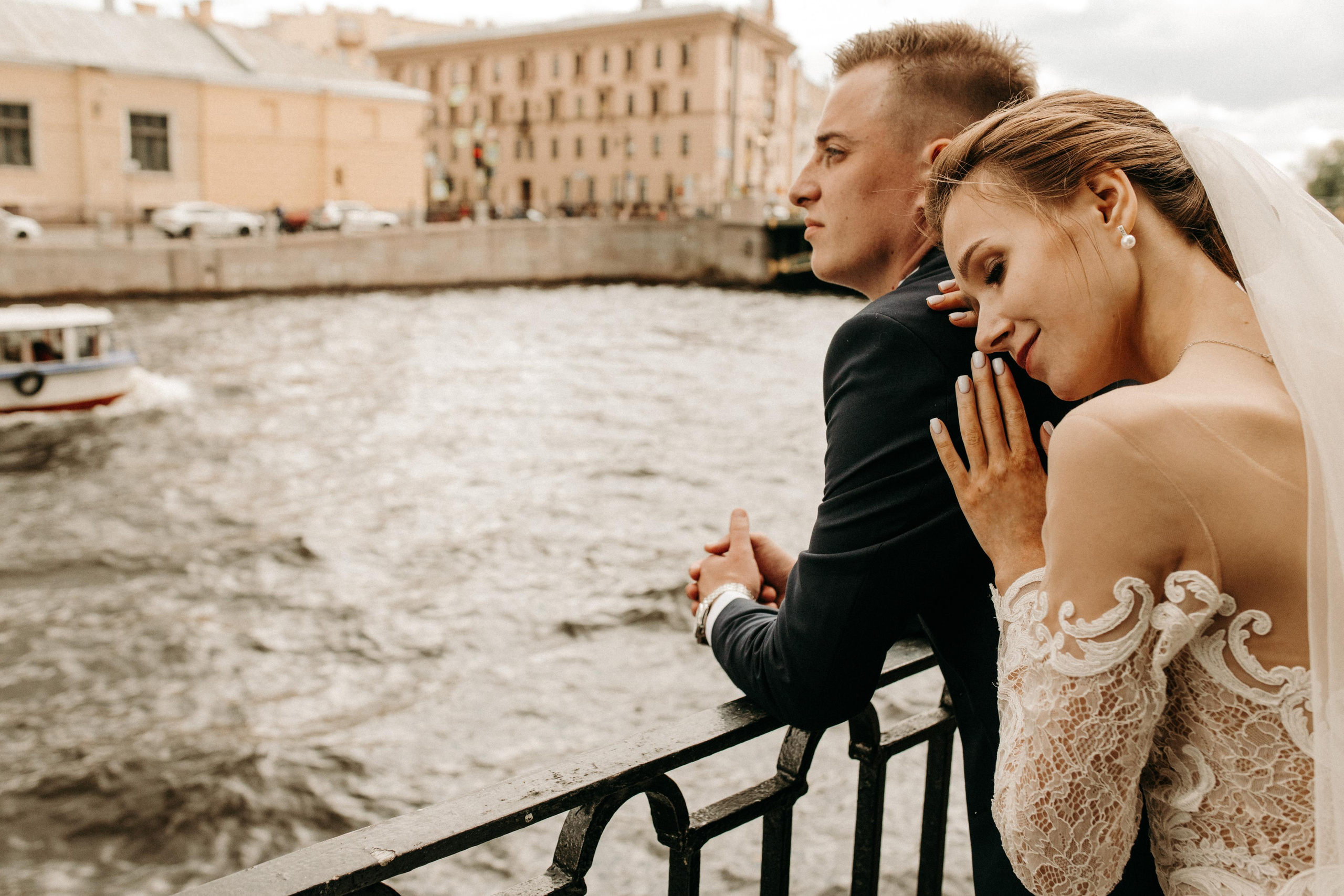 По хот-догу и на роспись :). Свадебный и семейный фотограф в Санкт-Петербурге и Москве