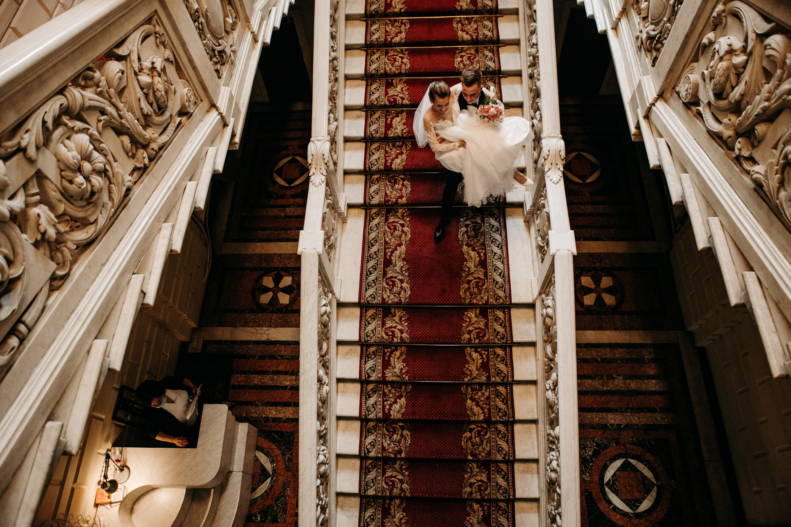 По хот-догу и на роспись :). Свадебный и семейный фотограф в Санкт-Петербурге и Москве