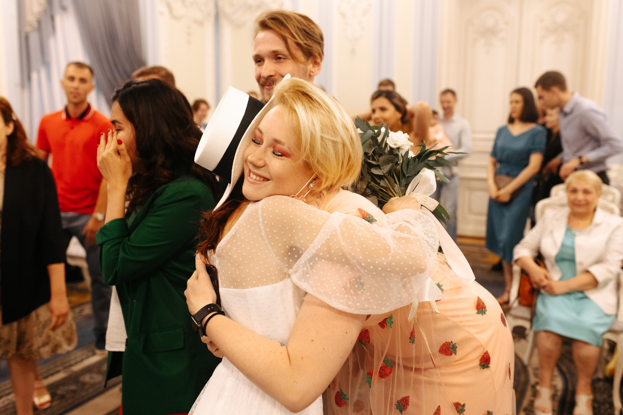 Ночь, улица, фонарь, газелька!. Свадебный и семейный фотограф в Санкт-Петербурге и Москве