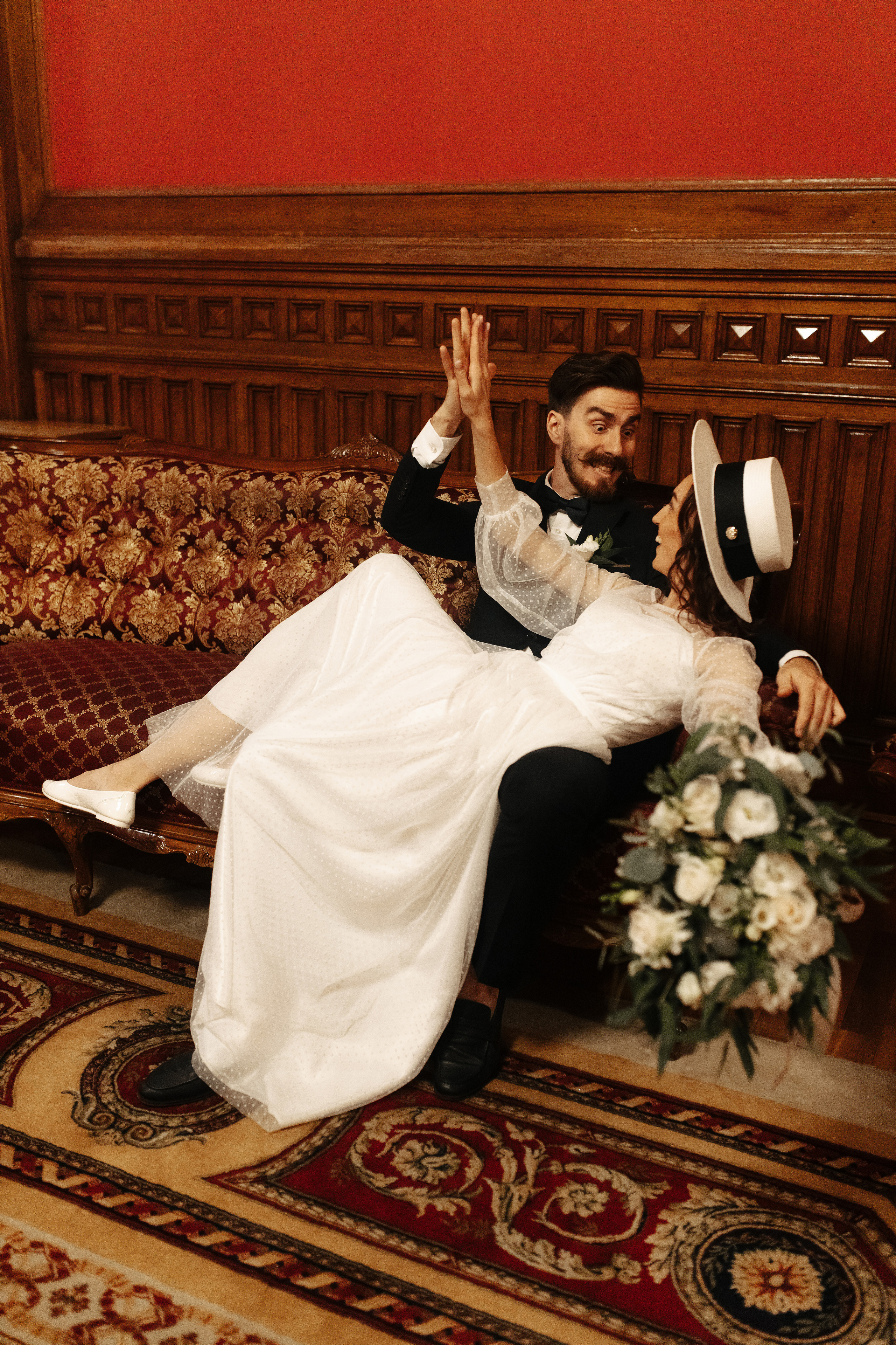 Ночь, улица, фонарь, газелька!. Свадебный и семейный фотограф в Санкт-Петербурге и Москве