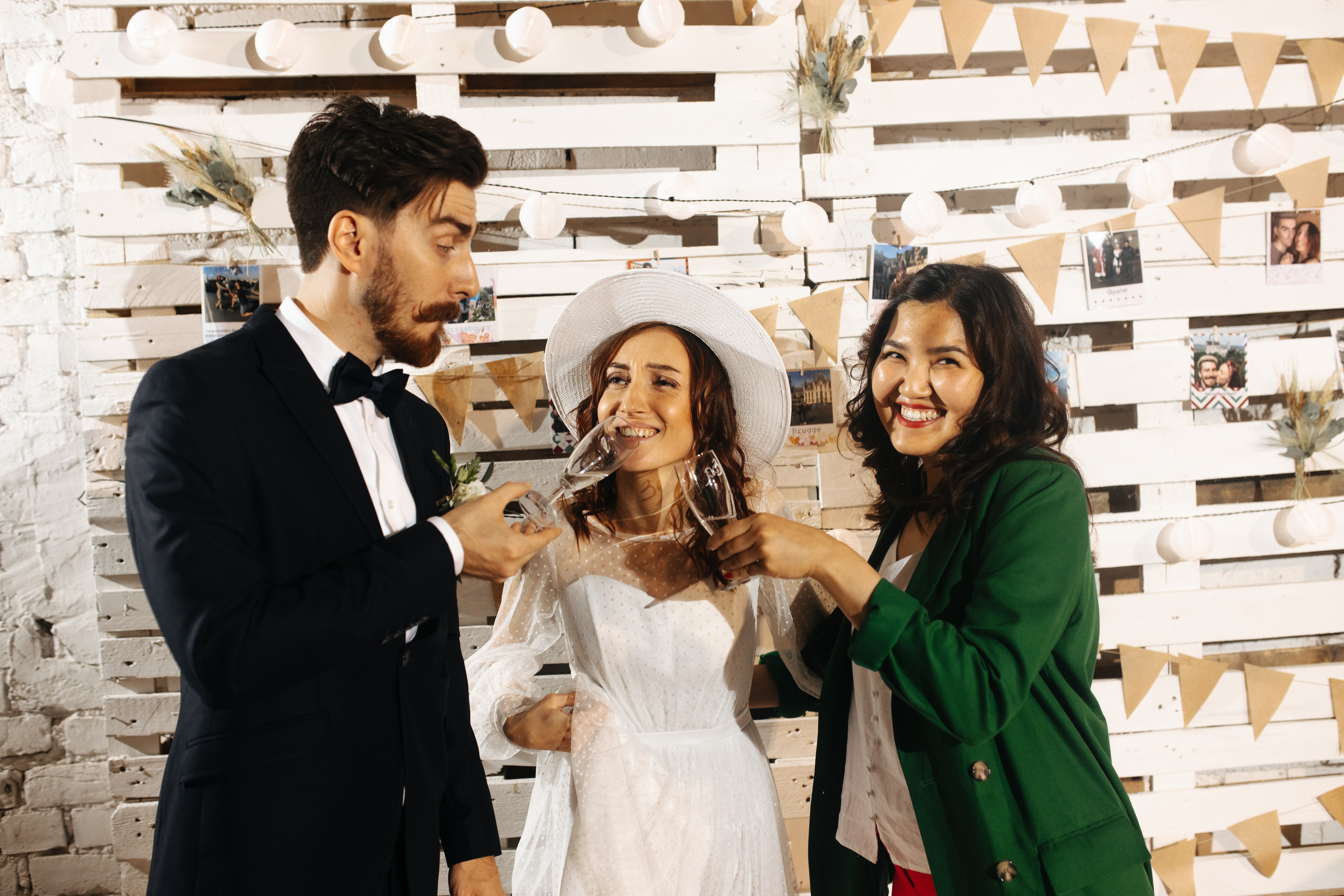 Ночь, улица, фонарь, газелька!. Свадебный и семейный фотограф в Санкт-Петербурге и Москве