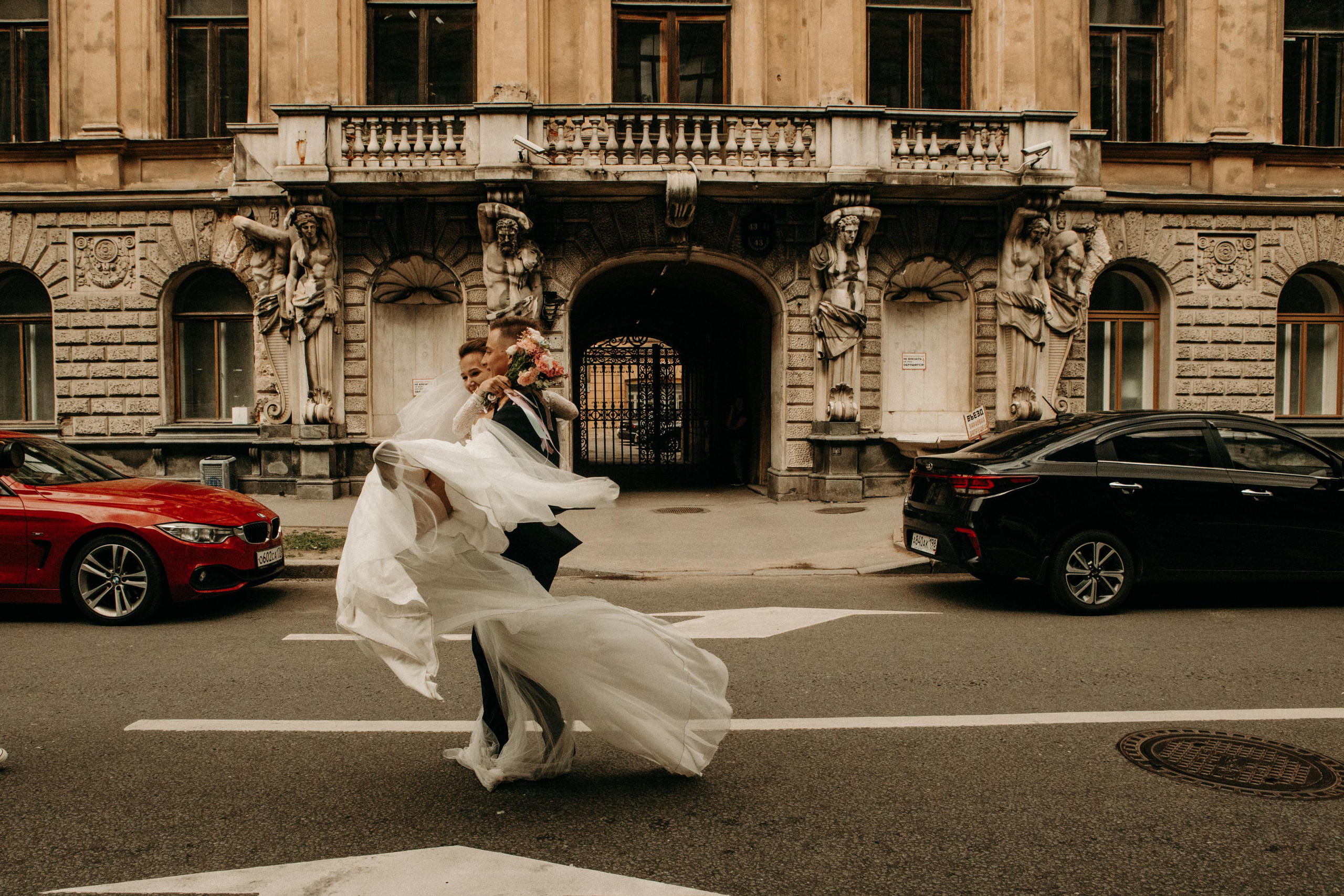 По хот-догу и на роспись :). Свадебный и семейный фотограф в Санкт-Петербурге и Москве