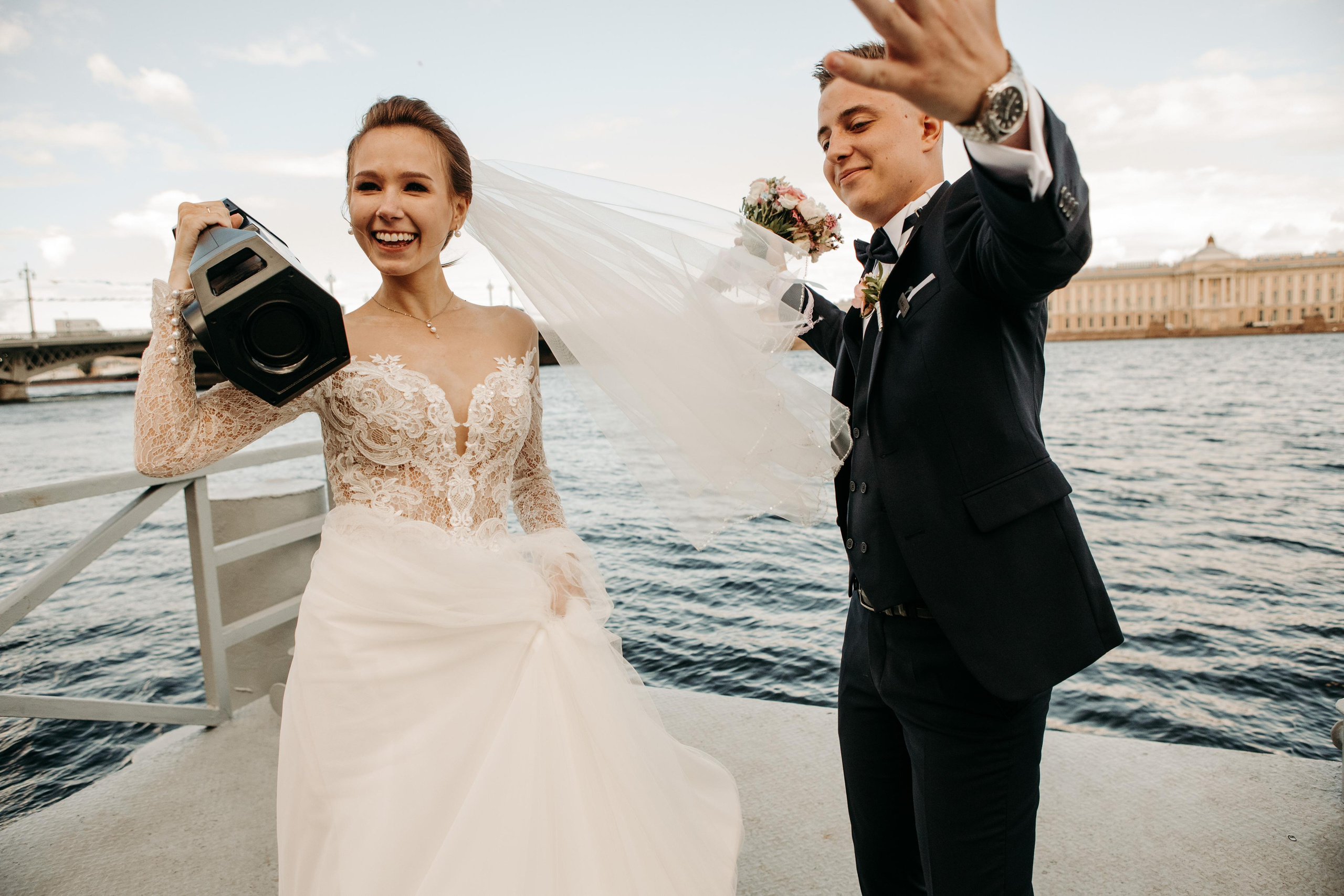 По хот-догу и на роспись :). Свадебный и семейный фотограф в Санкт-Петербурге и Москве