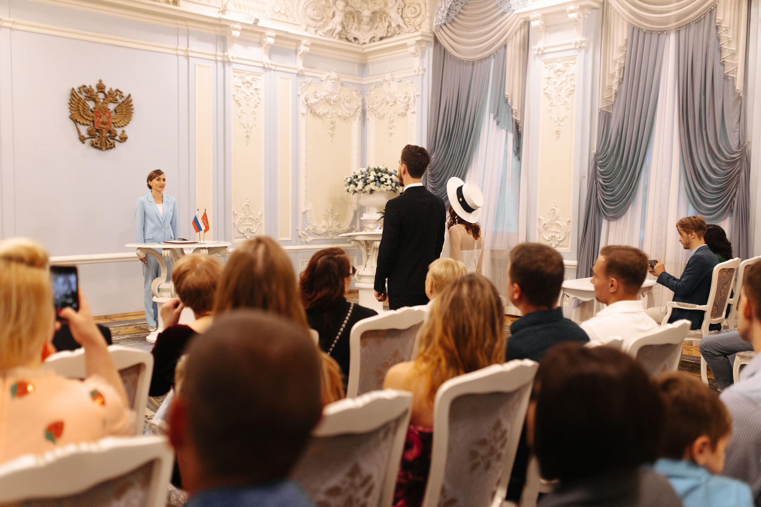 Ночь, улица, фонарь, газелька!. Свадебный и семейный фотограф в Санкт-Петербурге и Москве