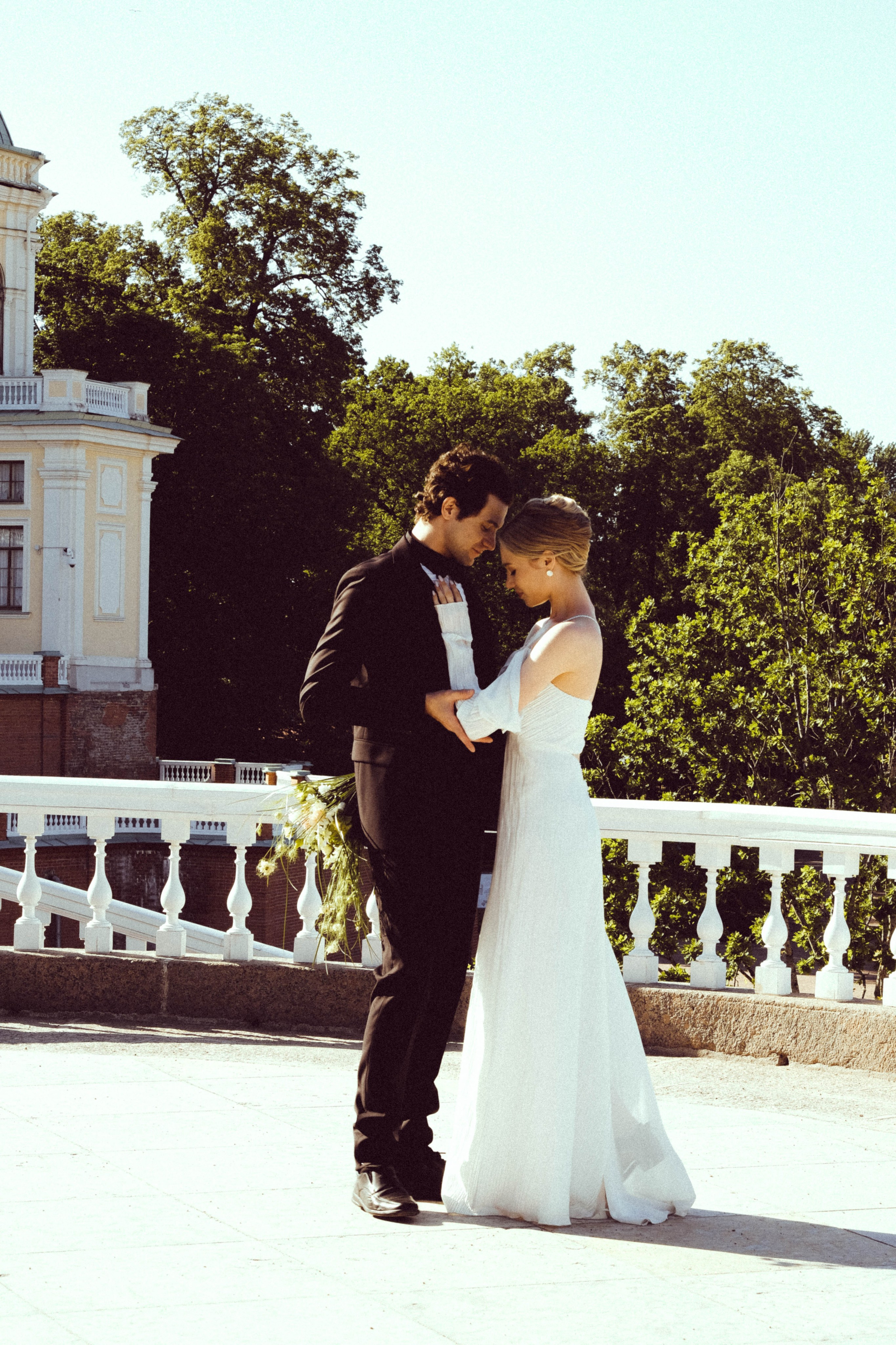 СВАДЕБНАЯ СЬЕМКА В ПАРКЕ ОРАНИЕНБАУМ. Профессиональный фотограф, Санкт-Петербург — Виктория Богомолова