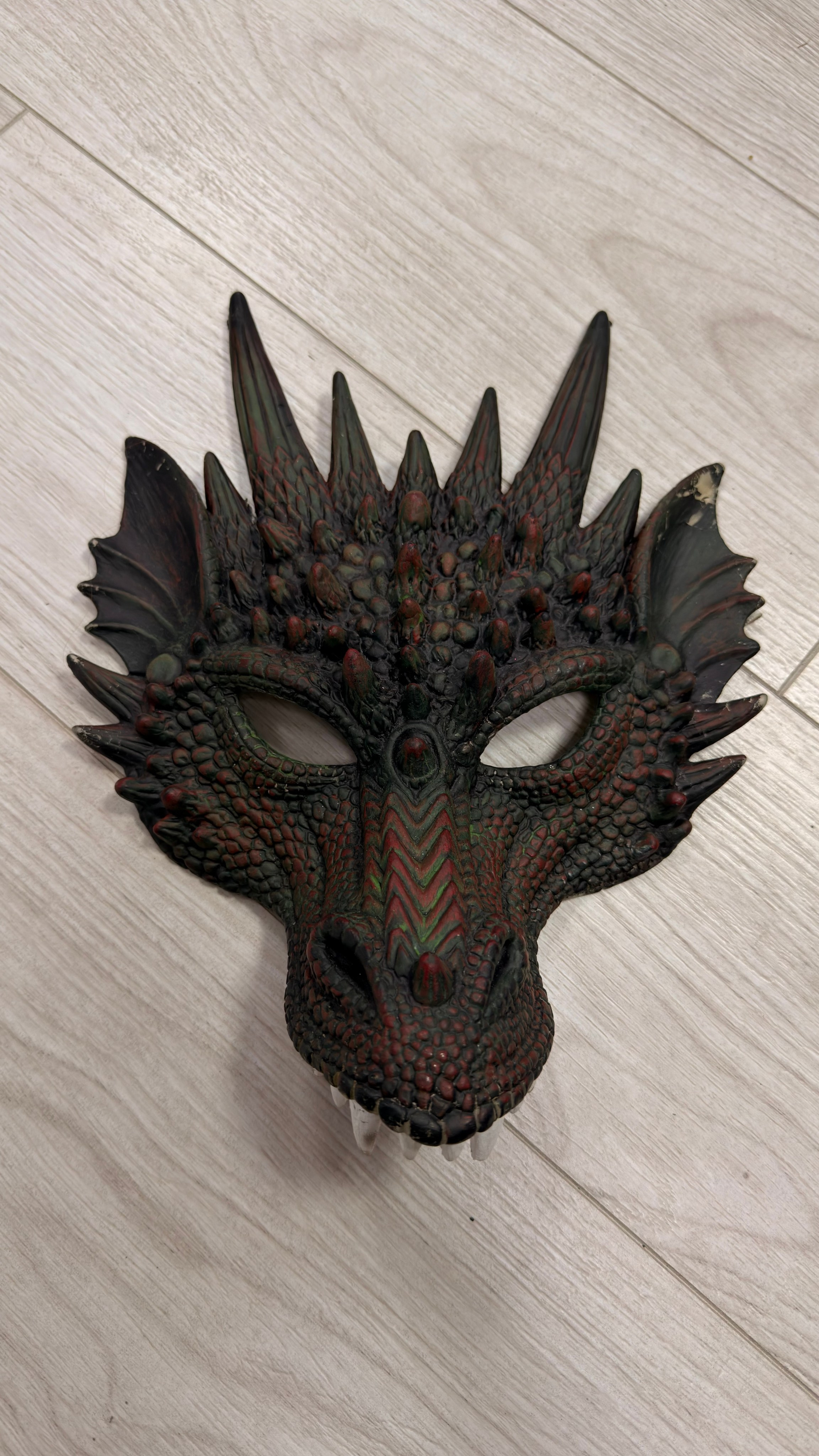 Маски в аренду. Аренда костюмов, платьев и реквизита для фотосессий на Камчатке