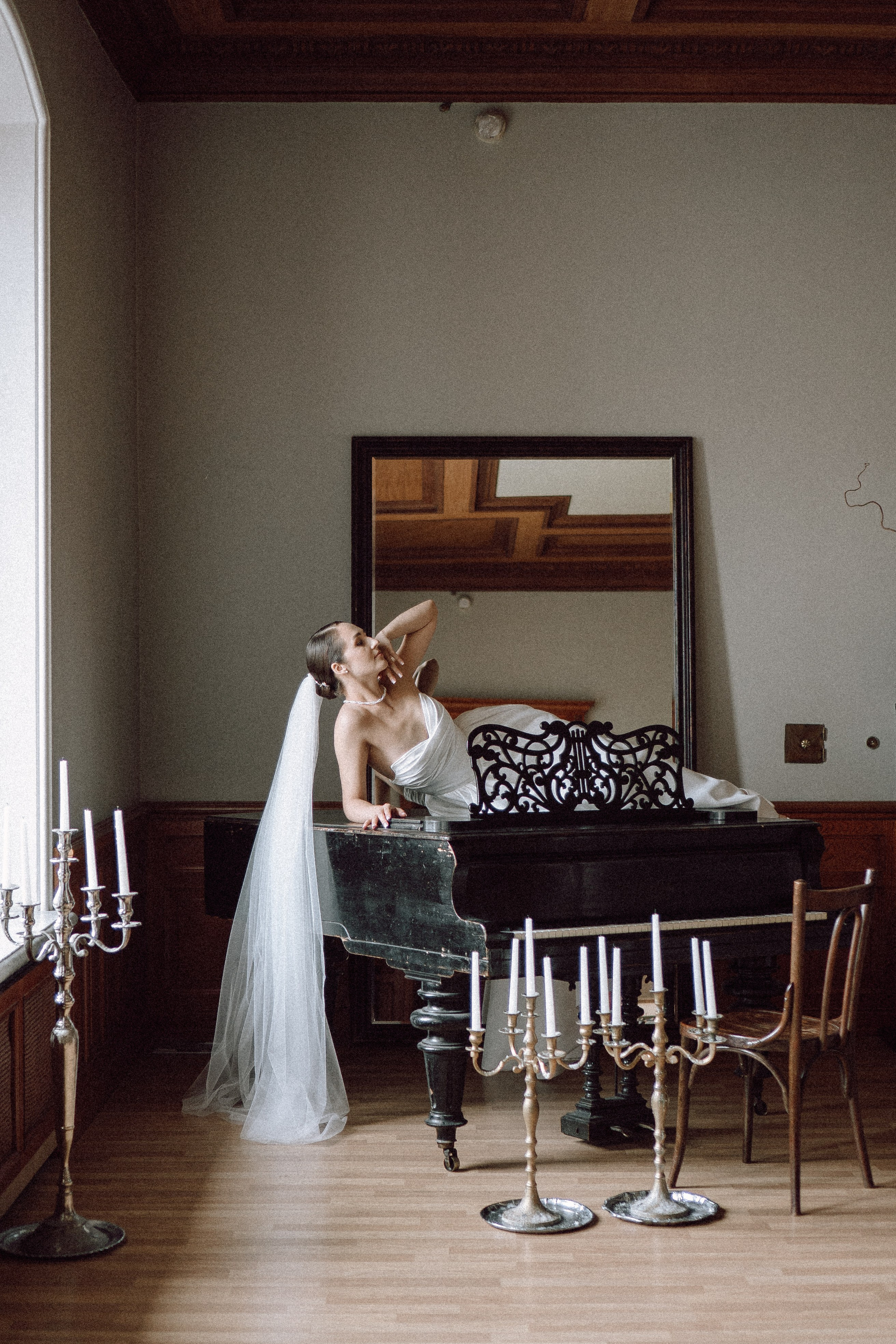 СВАДЕБНАЯ ПРОГУЛКА В САНТК-ПЕТЕРБУРГЕ (ИСАКИЕВСКИЙ СОБОР, ЗИМНЯЯ КАНАВКА, ЭРМИТАЖ И БОЛЬШАЯ МОРСКАЯ УЛИЦА). Профессиональный фотограф, Санкт-Петербург — Виктория Богомолова